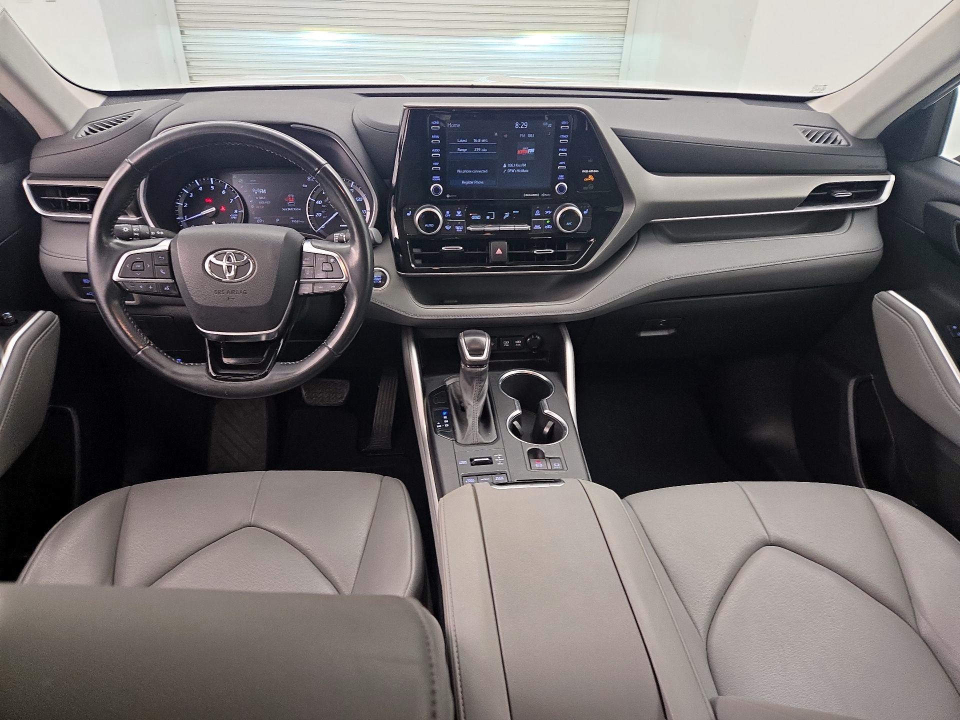 Thumbnail: 2021 Toyota Highlander - 9