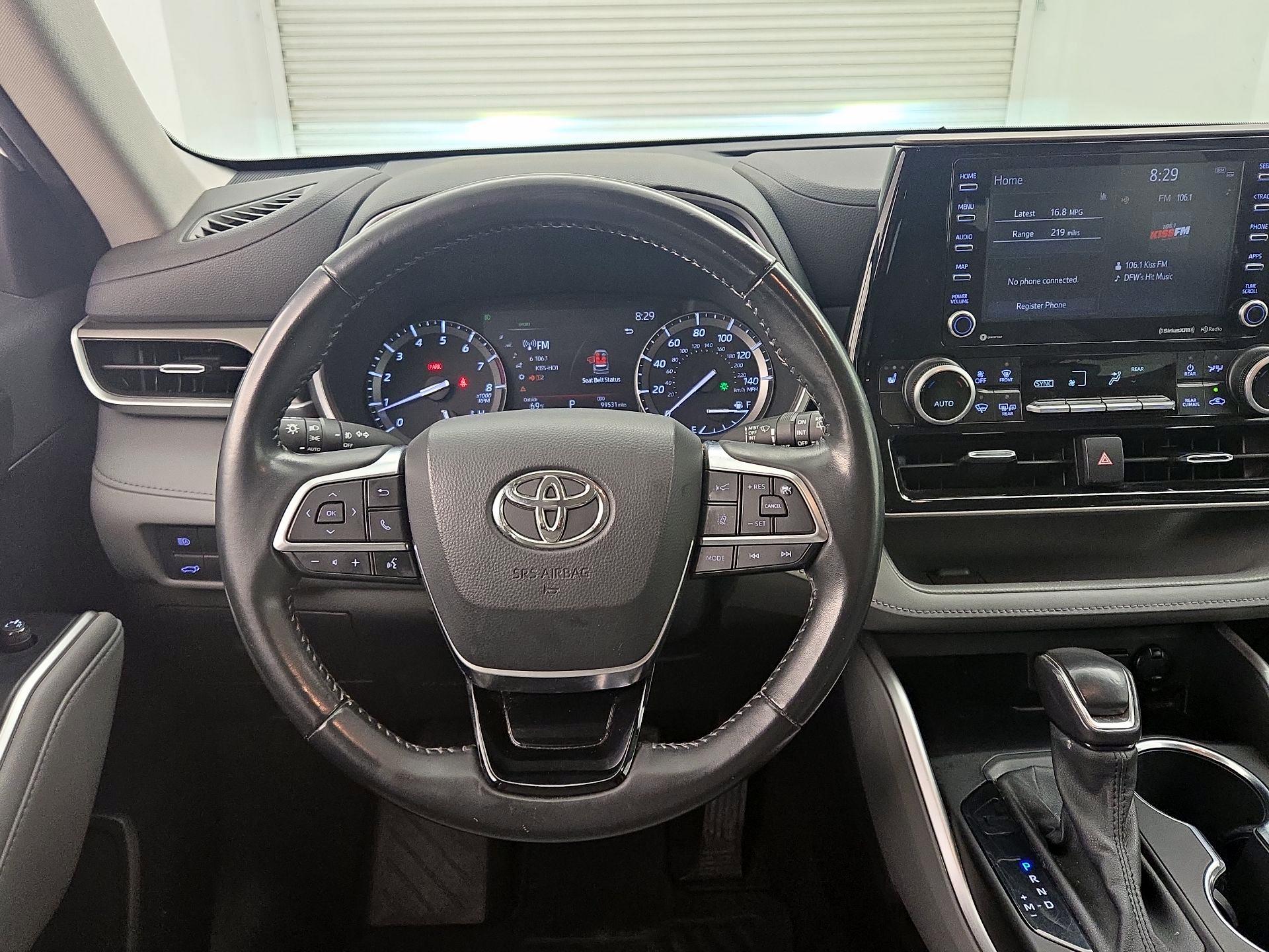 Thumbnail: 2021 Toyota Highlander - 10