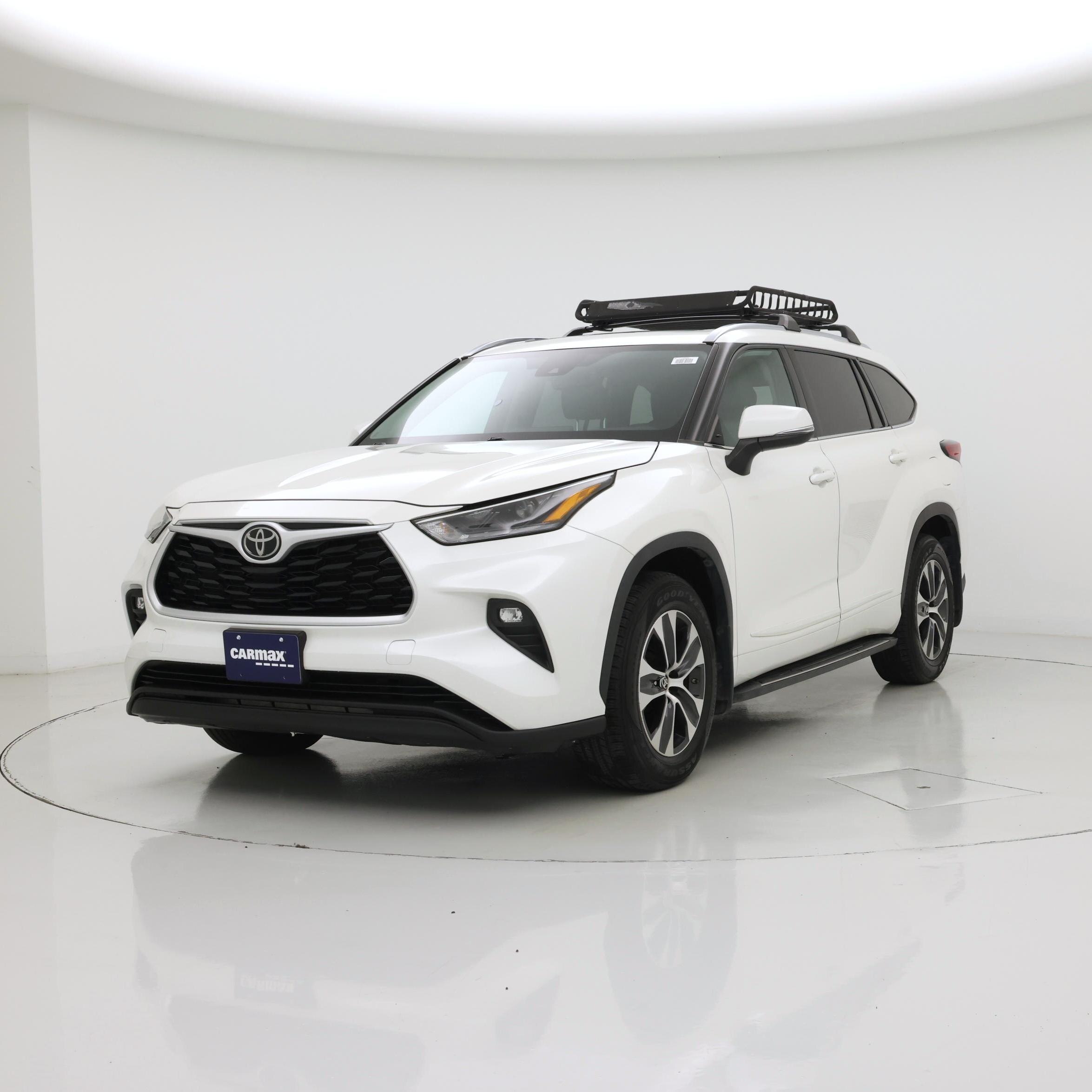 Thumbnail: 2021 Toyota Highlander - 4