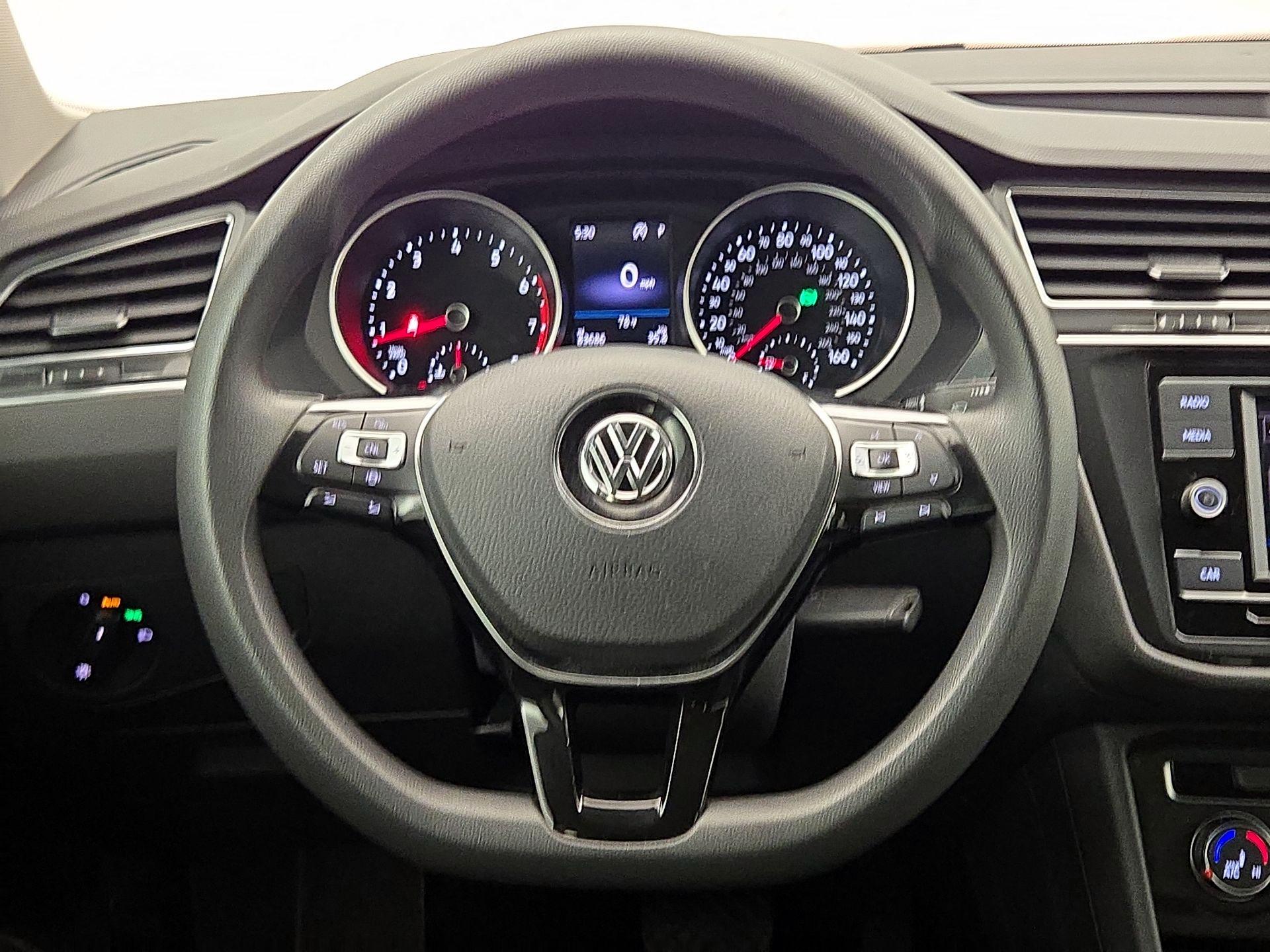 Thumbnail: 2019 Volkswagen Tiguan - 10