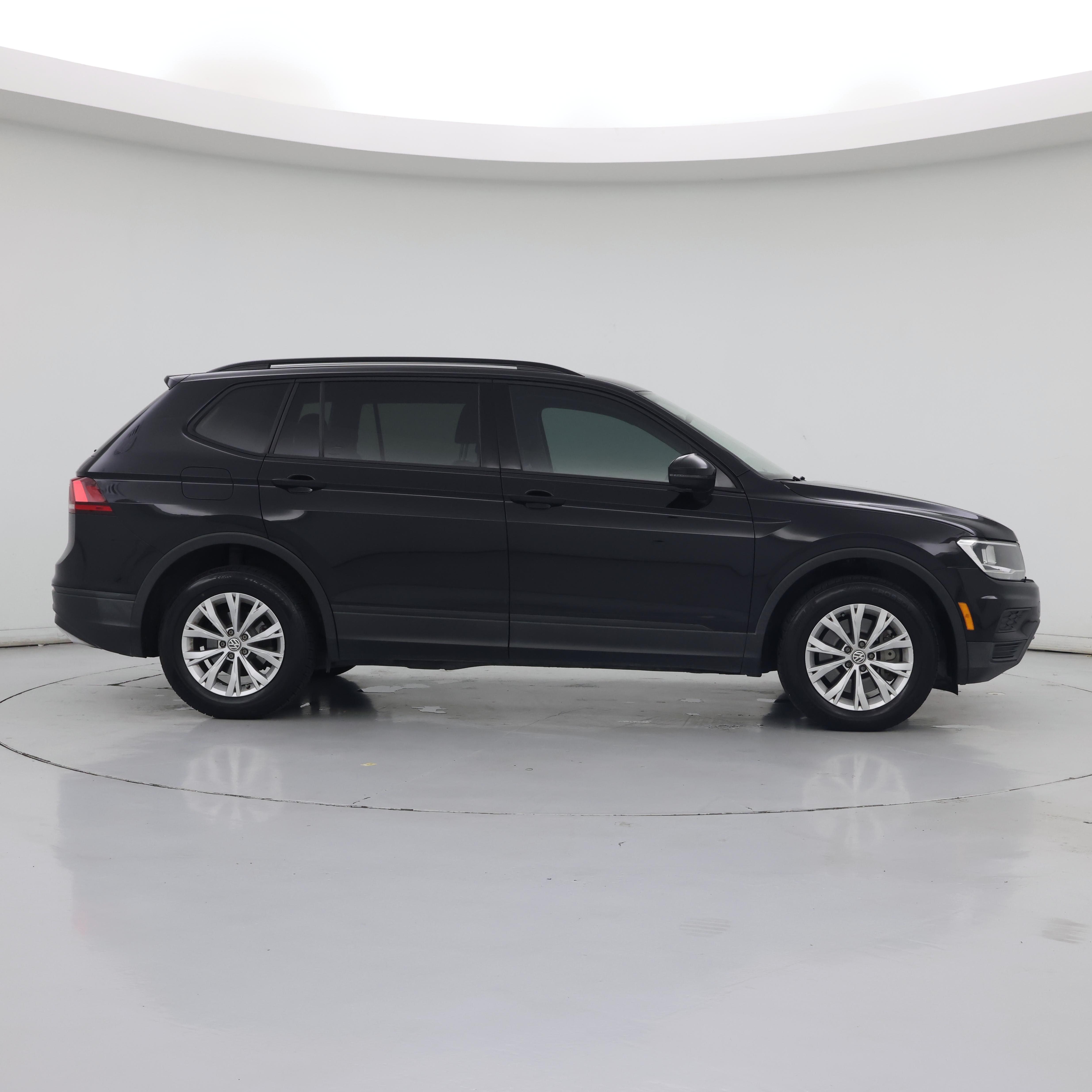 Thumbnail: 2019 Volkswagen Tiguan - 7