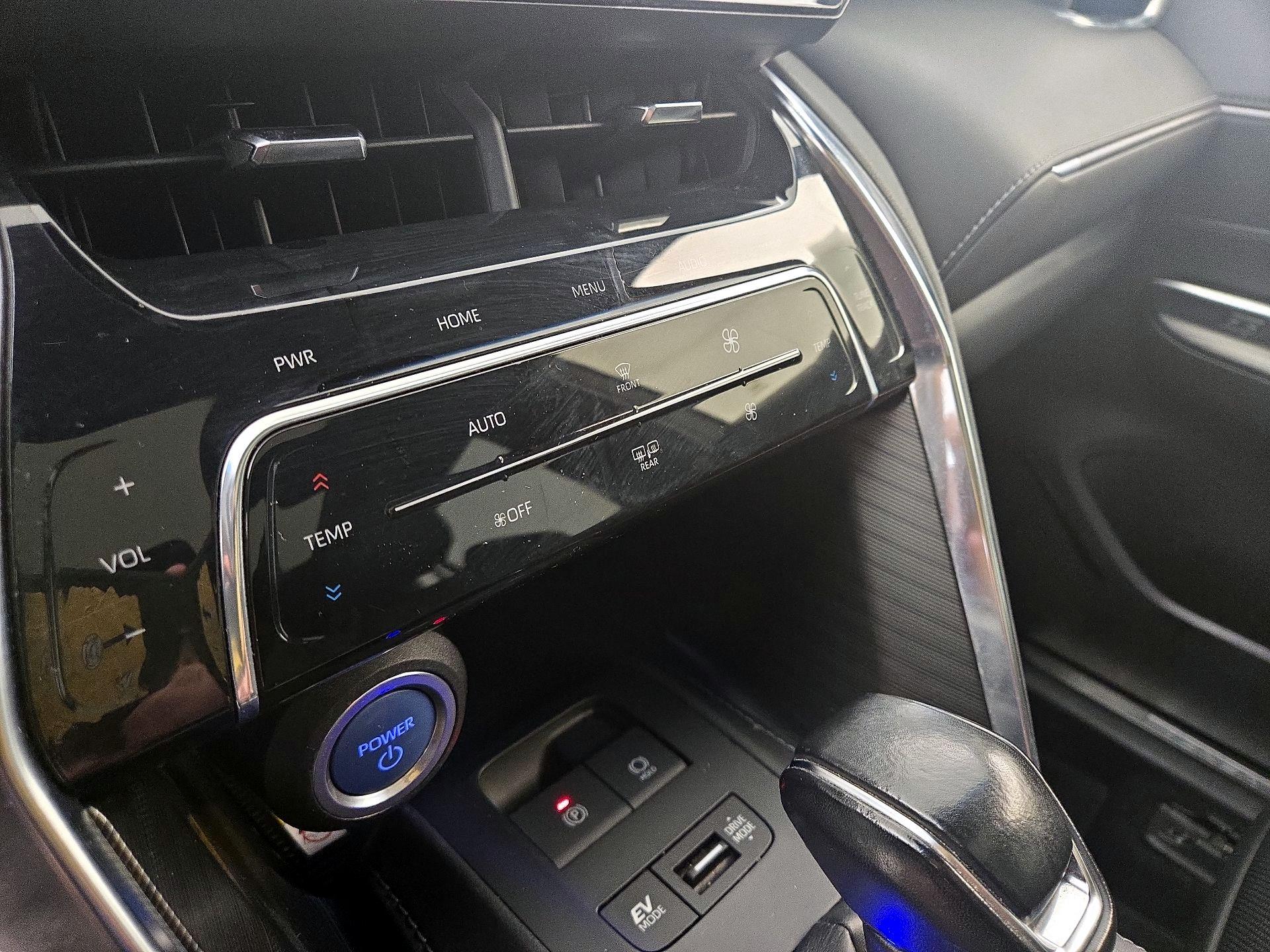 Thumbnail: 2021 Toyota Venza - 17
