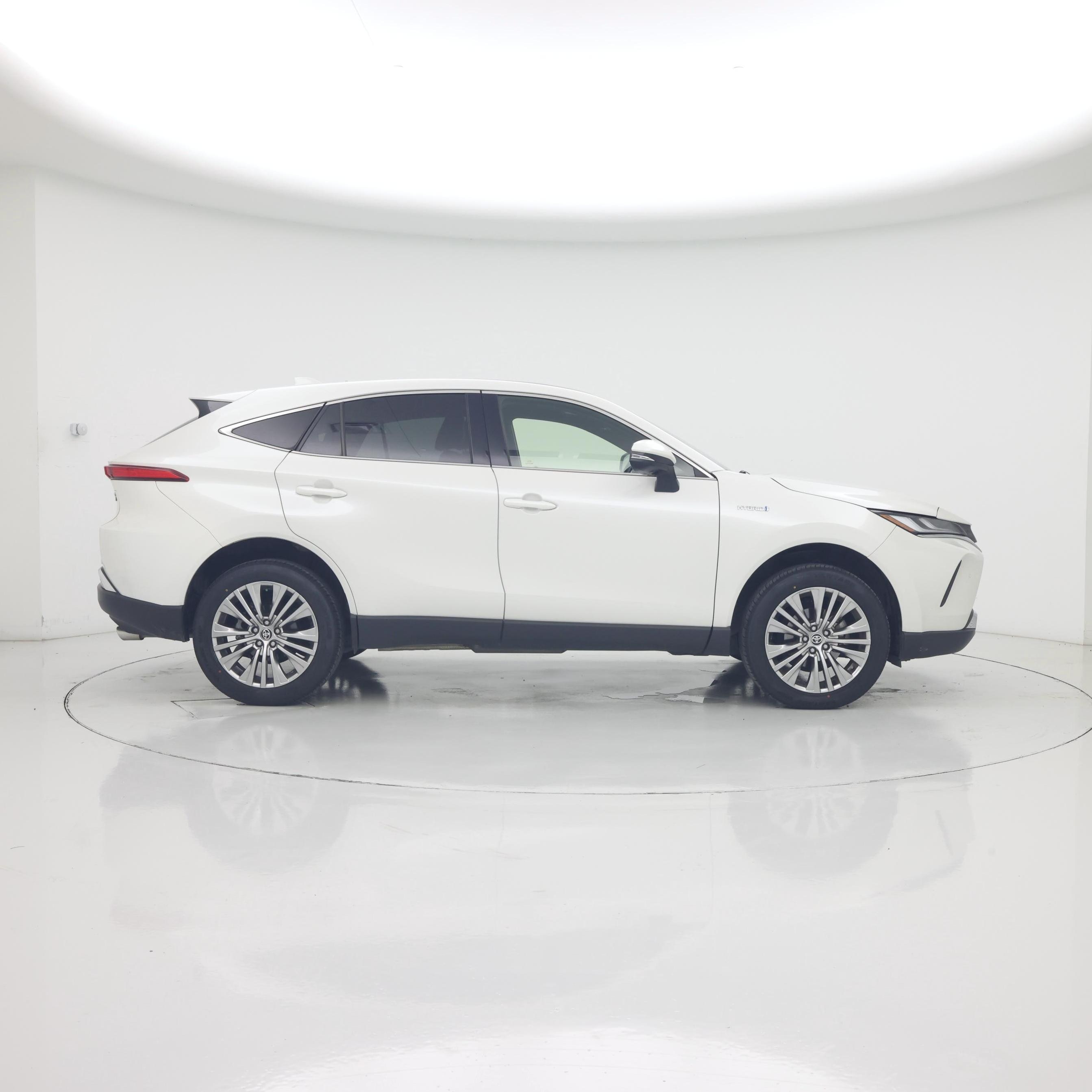 Thumbnail: 2021 Toyota Venza - 7