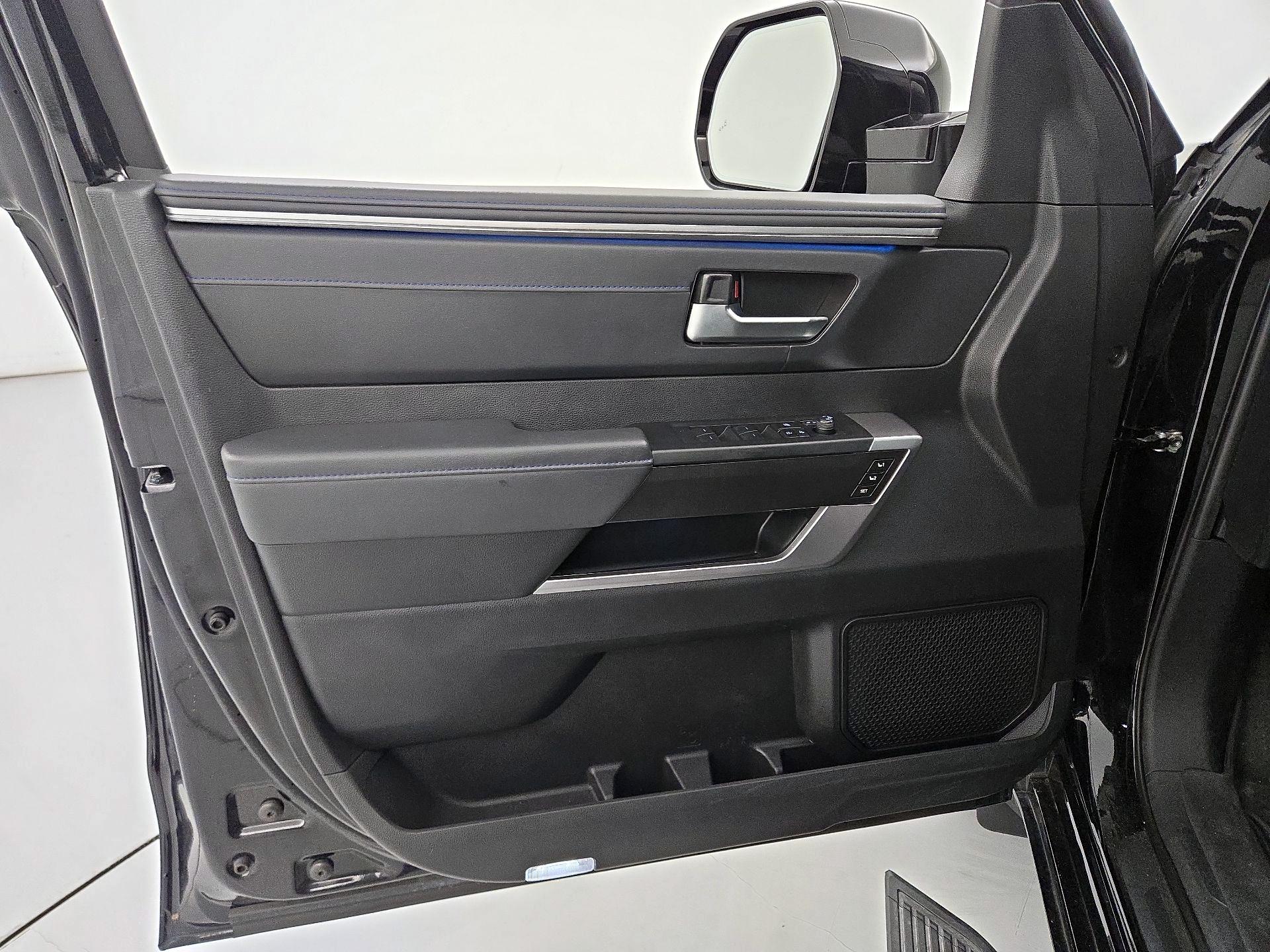 Thumbnail: 2023 Toyota Sequoia - 12