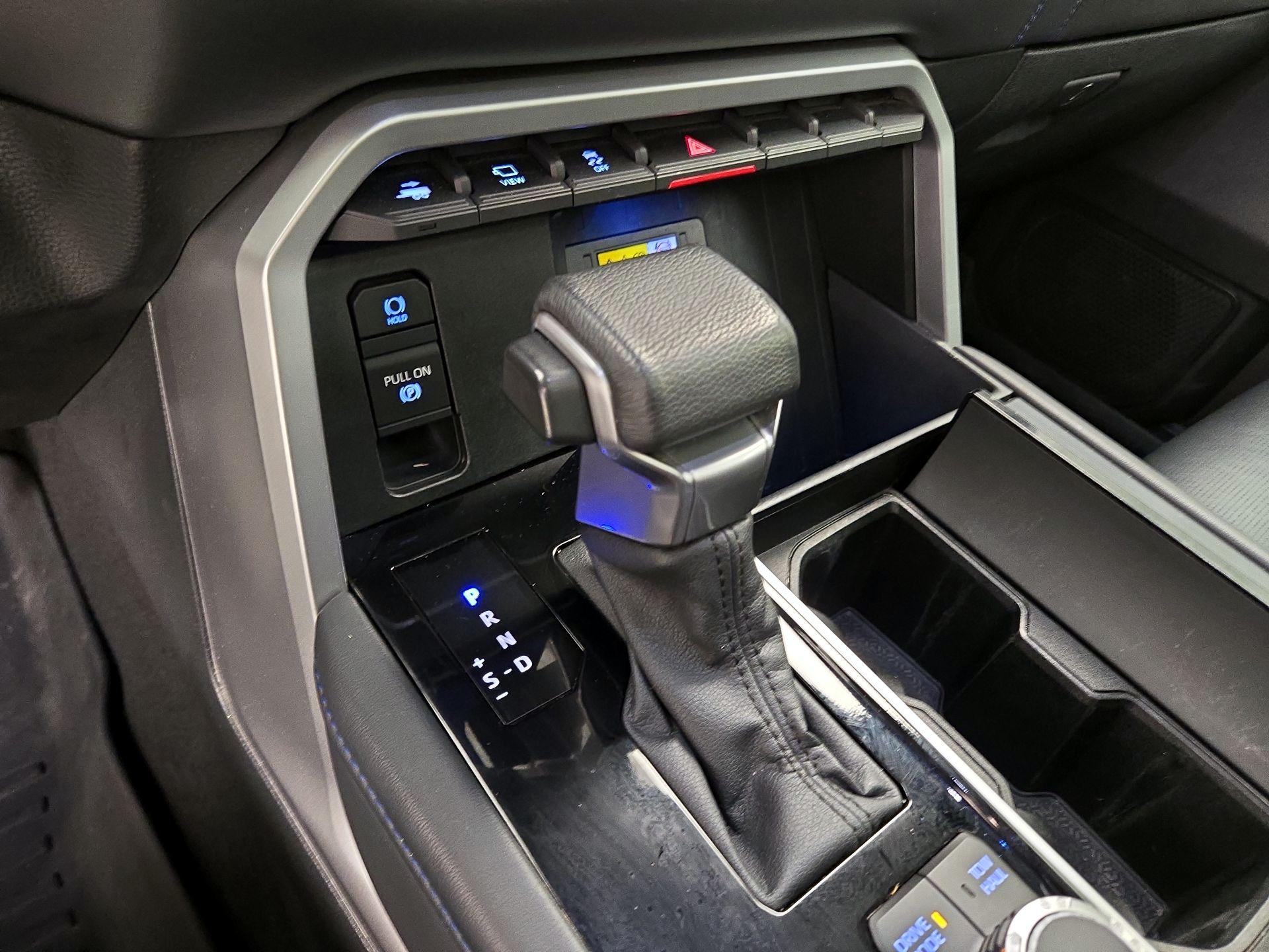 Thumbnail: 2023 Toyota Sequoia - 17