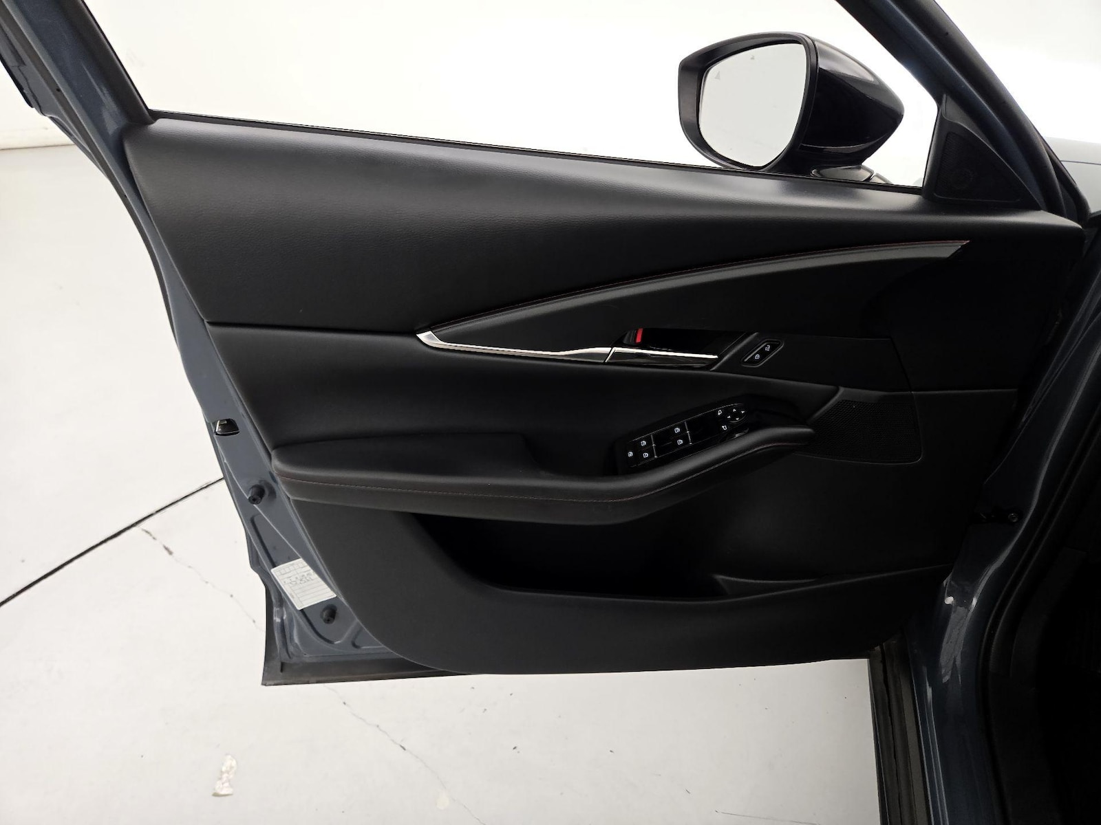 2023 Mazda CX-30 Carbon Edition - Photo 13