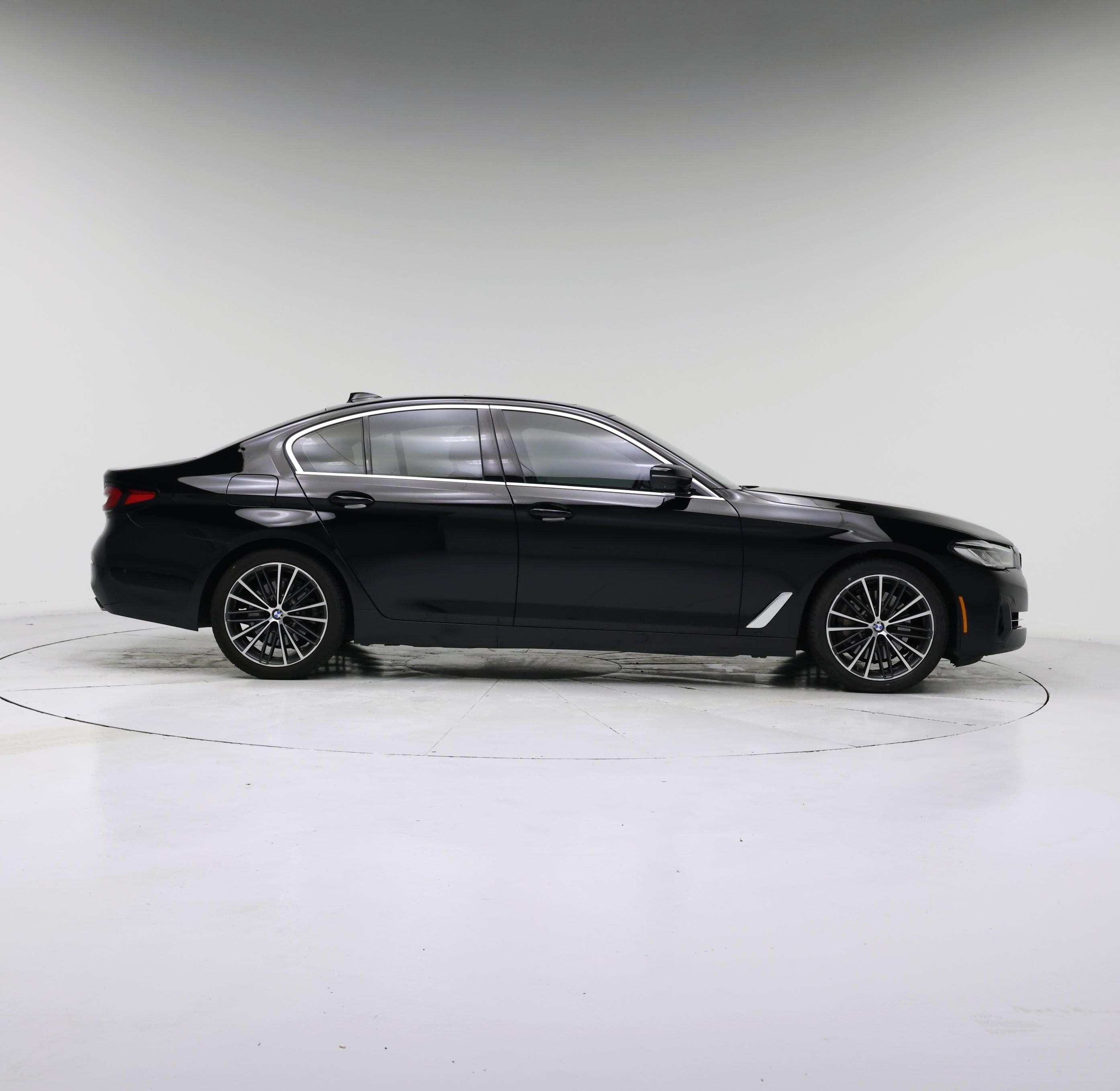 Thumbnail: 2021 BMW 5 Series - 7
