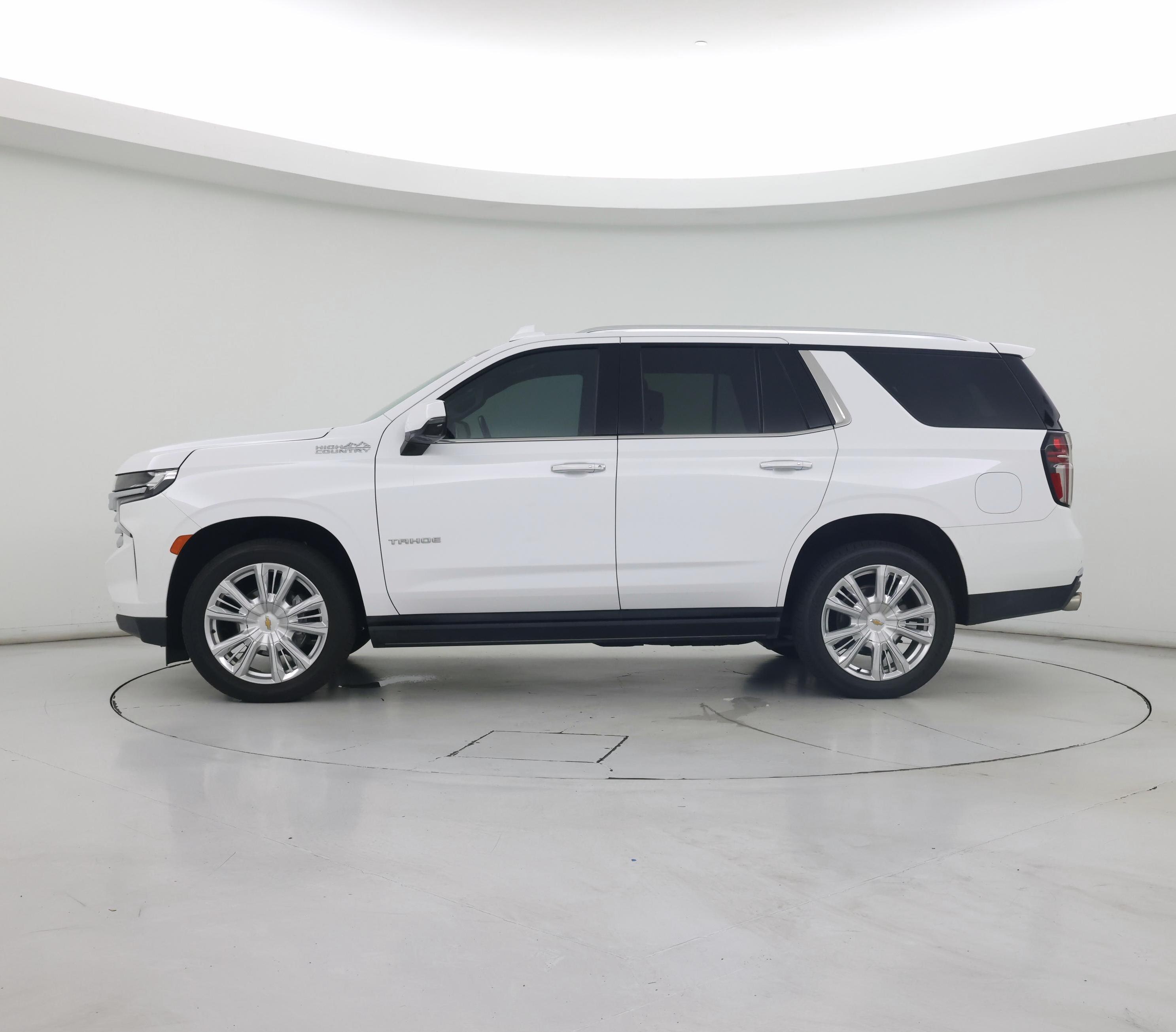 Thumbnail: 2023 Chevrolet Tahoe - 3