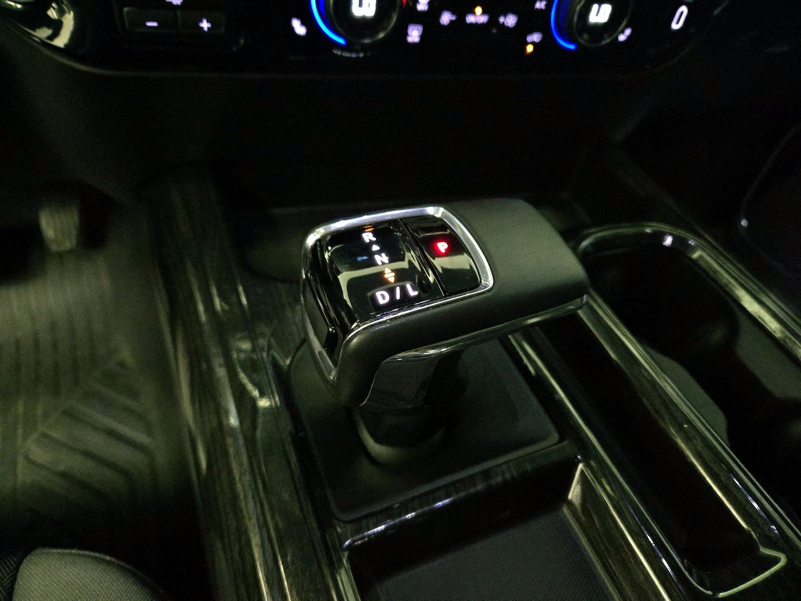 2024 Chevrolet Silverado 1500 RST - Photo 18