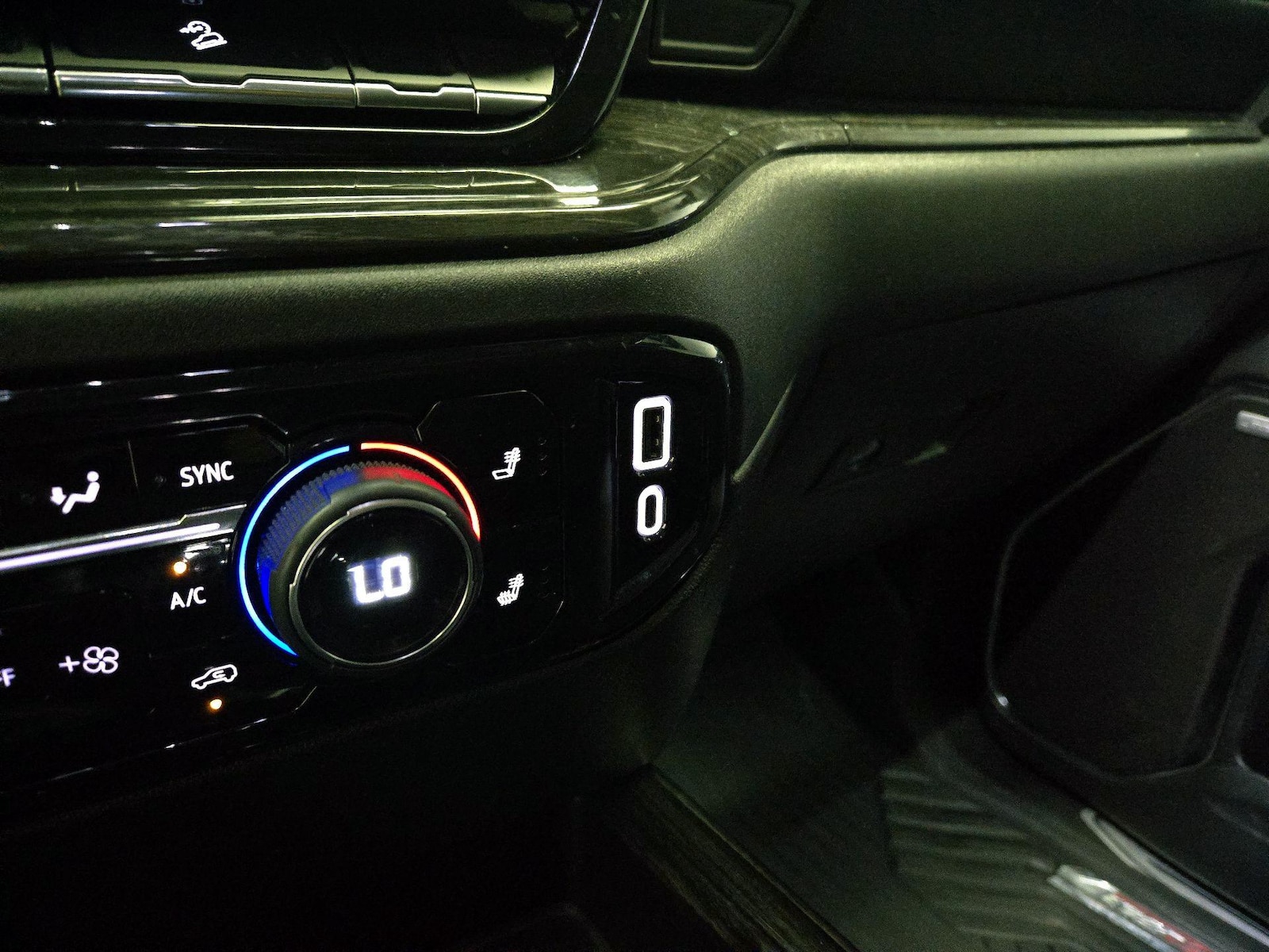 2024 Chevrolet Silverado 1500 RST - Photo 19