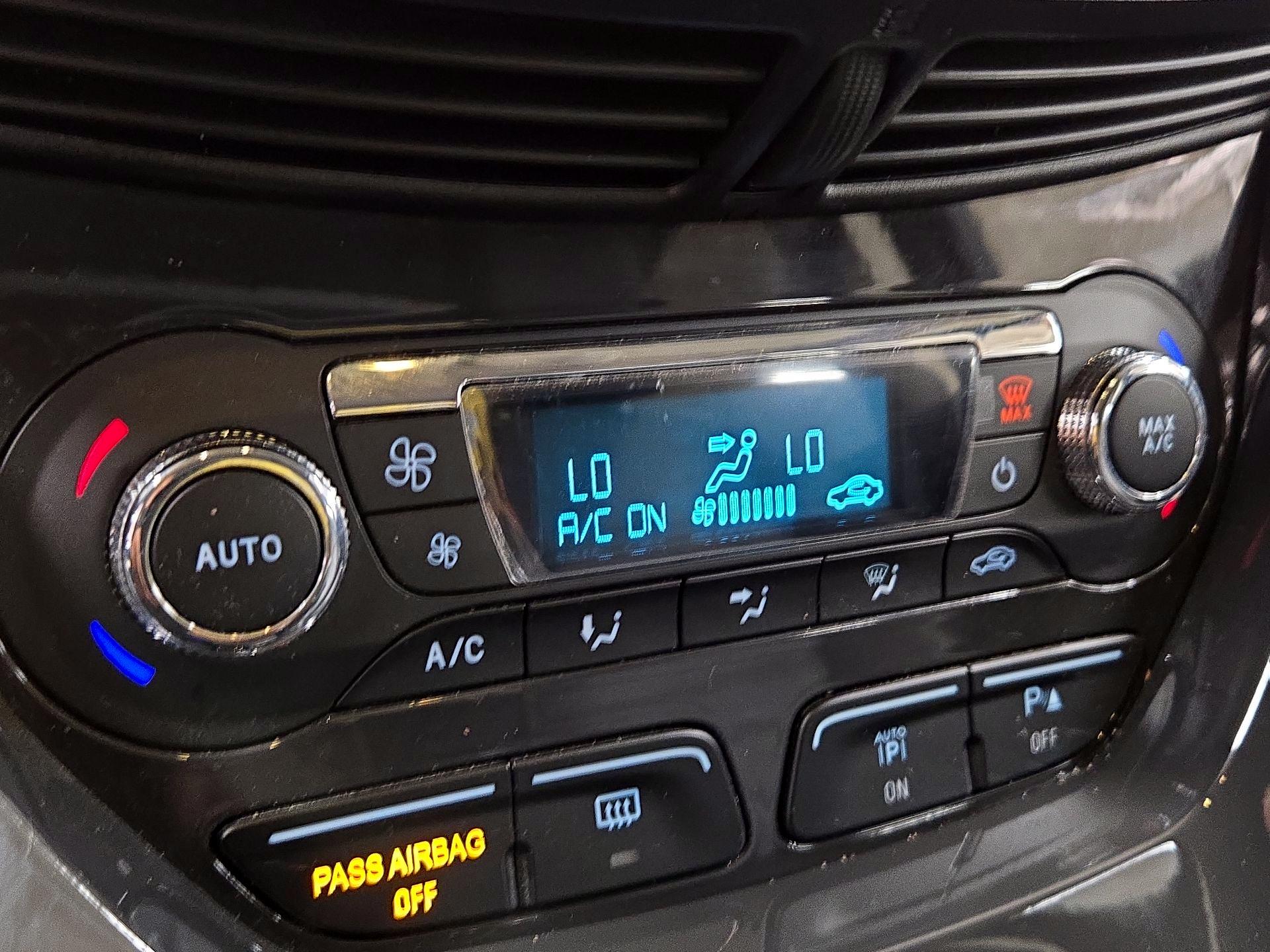 Thumbnail: 2016 Ford Escape - 16