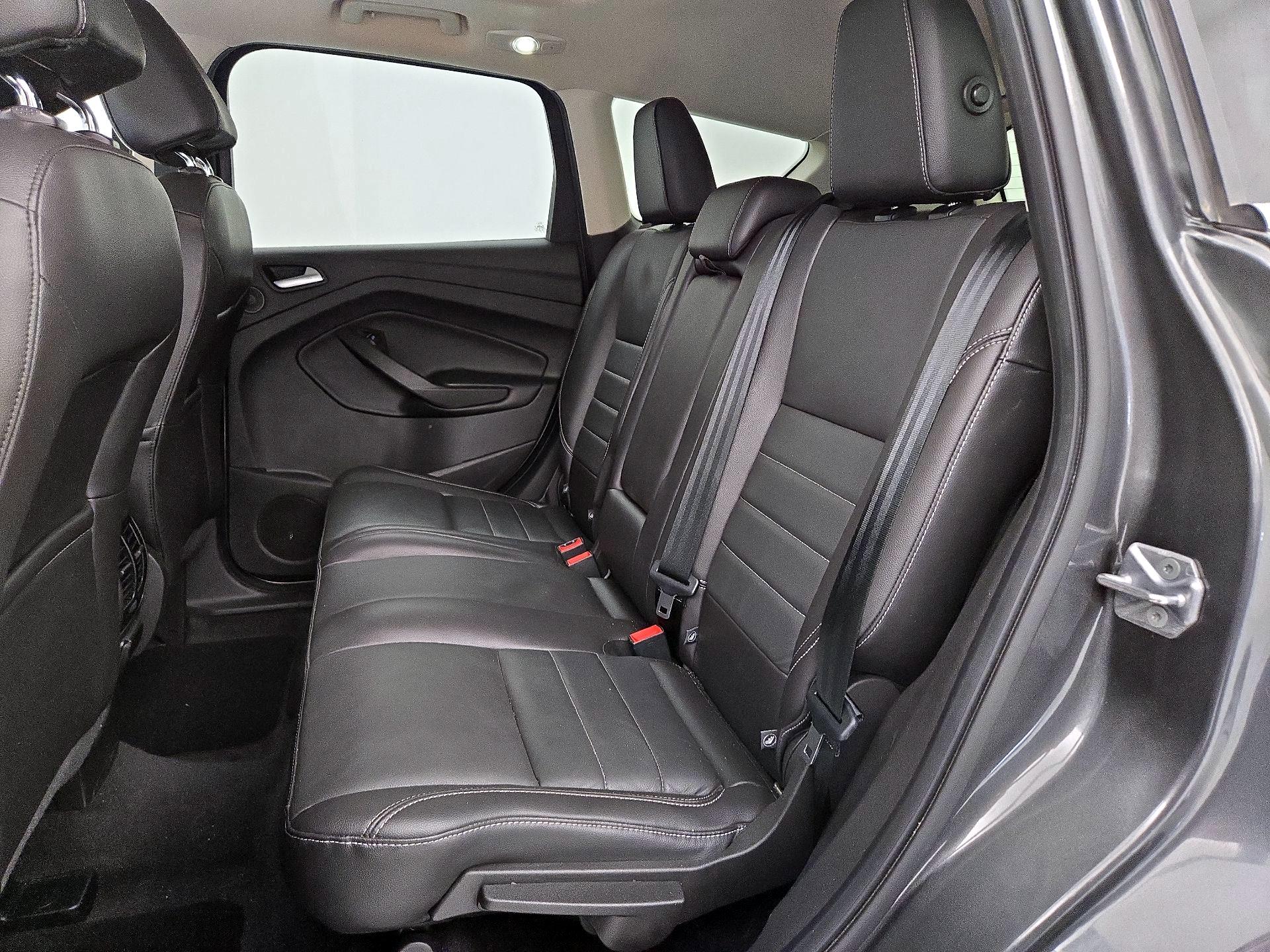 Thumbnail: 2016 Ford Escape - 20