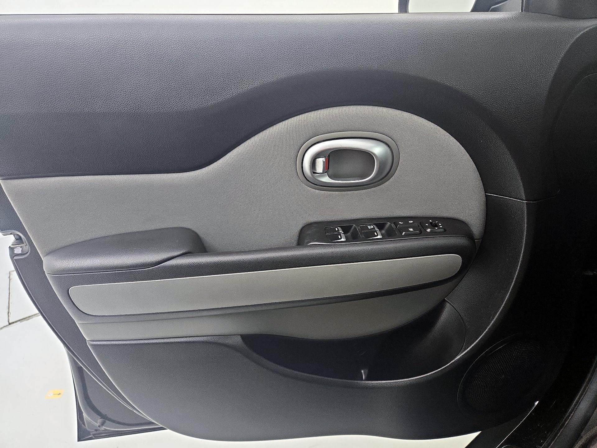 Thumbnail: 2019 Kia Soul - 12