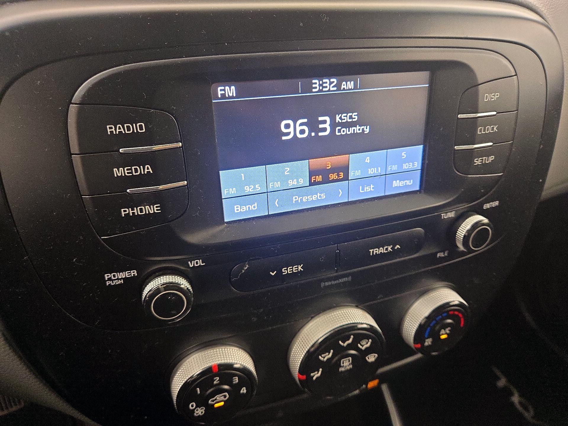 Thumbnail: 2019 Kia Soul - 15