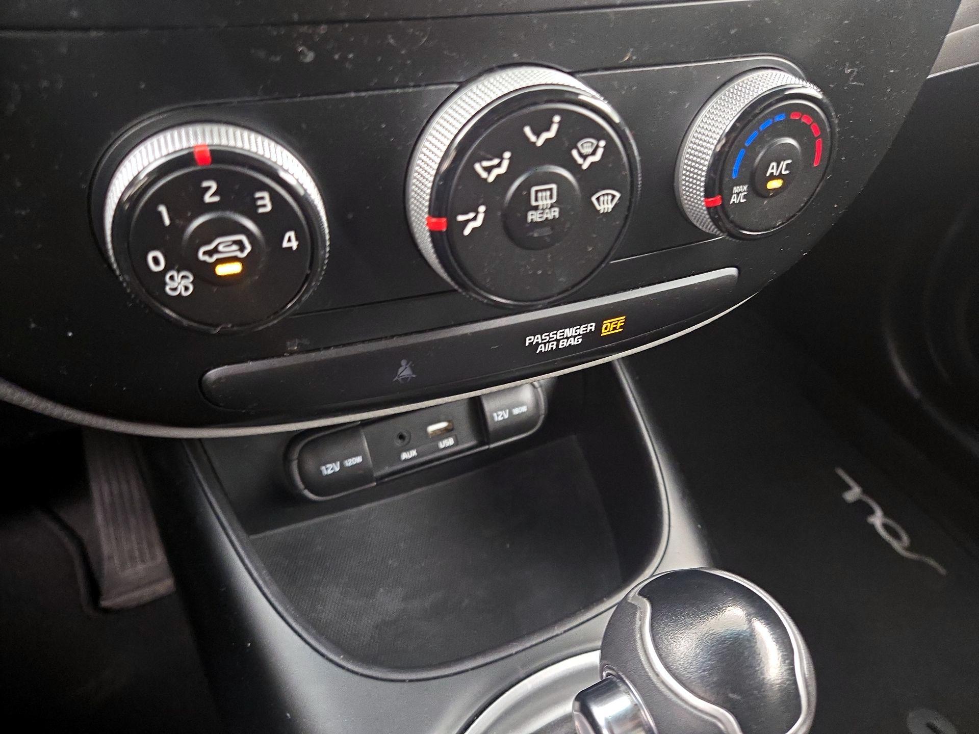 Thumbnail: 2019 Kia Soul - 16