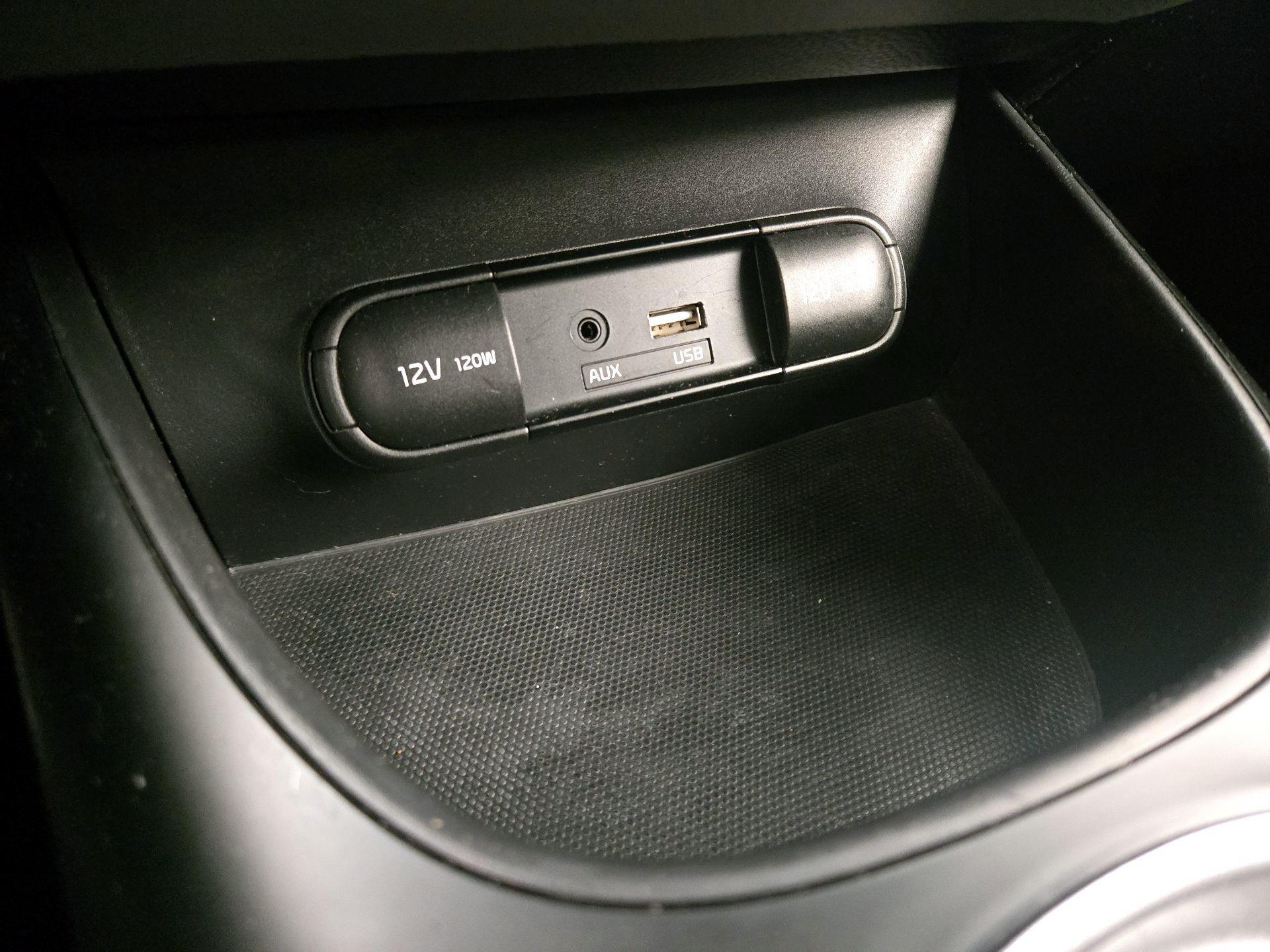 Thumbnail: 2019 Kia Soul - 18