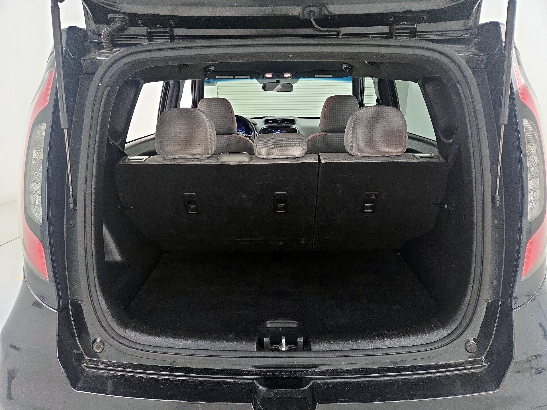 Thumbnail: 2019 Kia Soul - 20