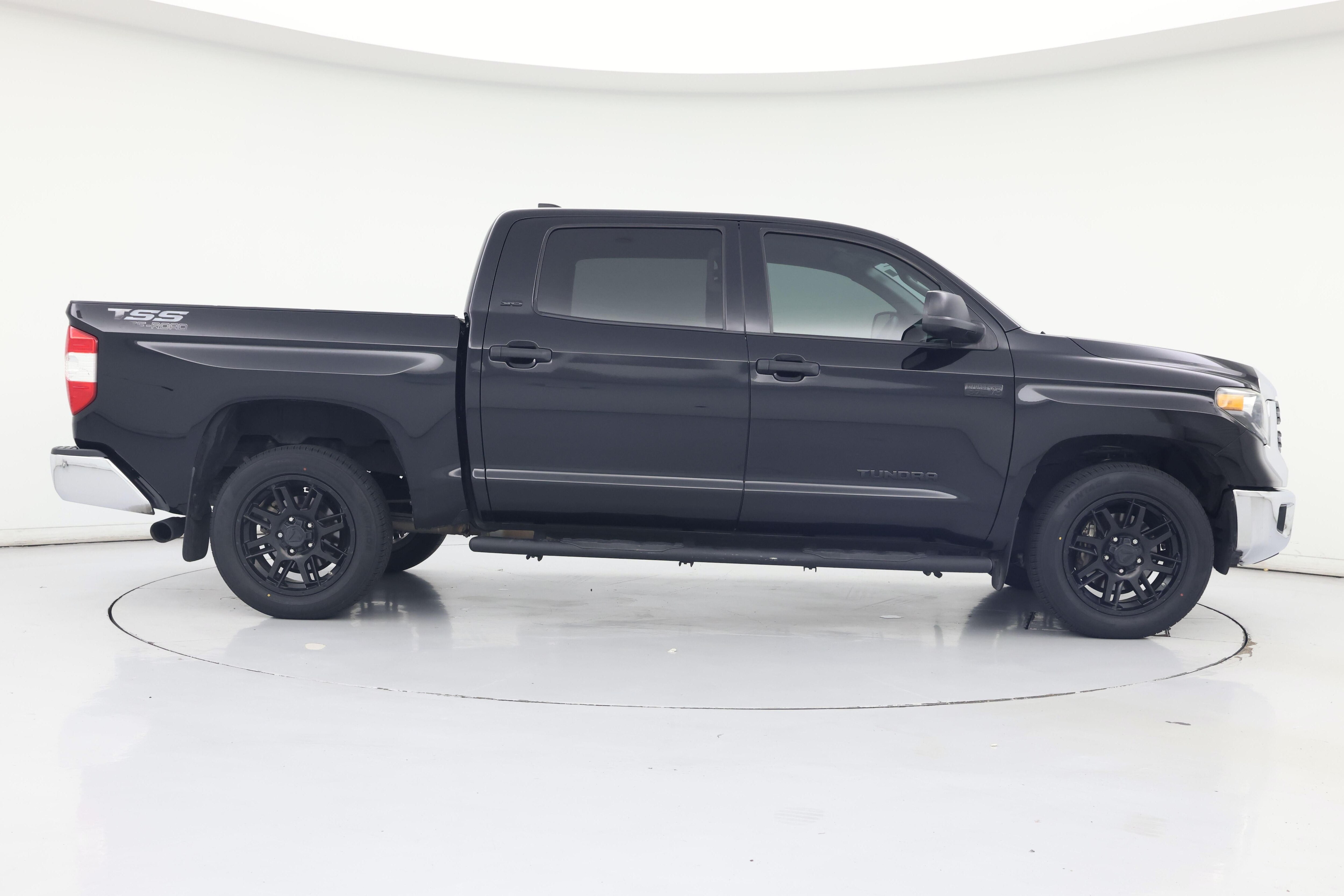 Thumbnail: 2021 Toyota Tundra - 7