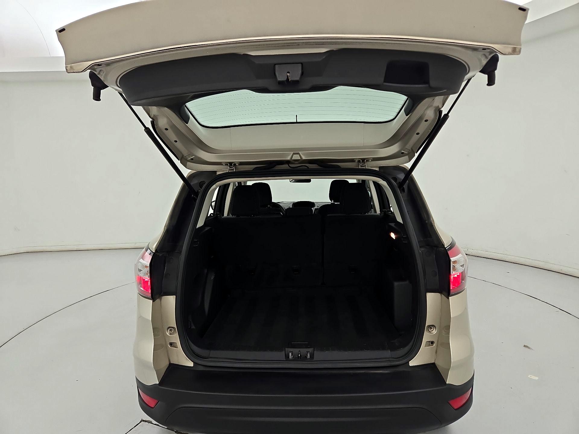 Thumbnail: 2018 Ford Escape - 20