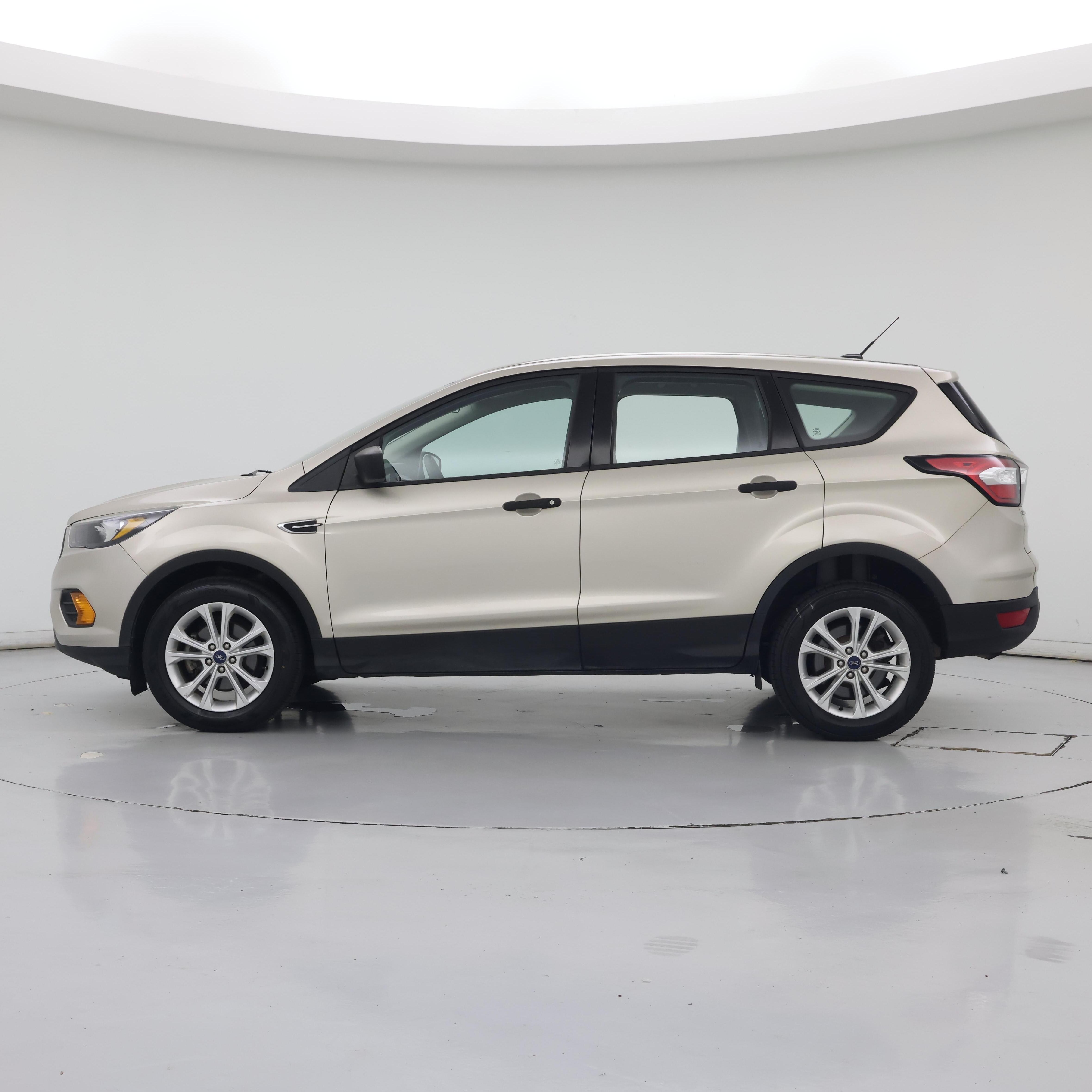 Thumbnail: 2018 Ford Escape - 3