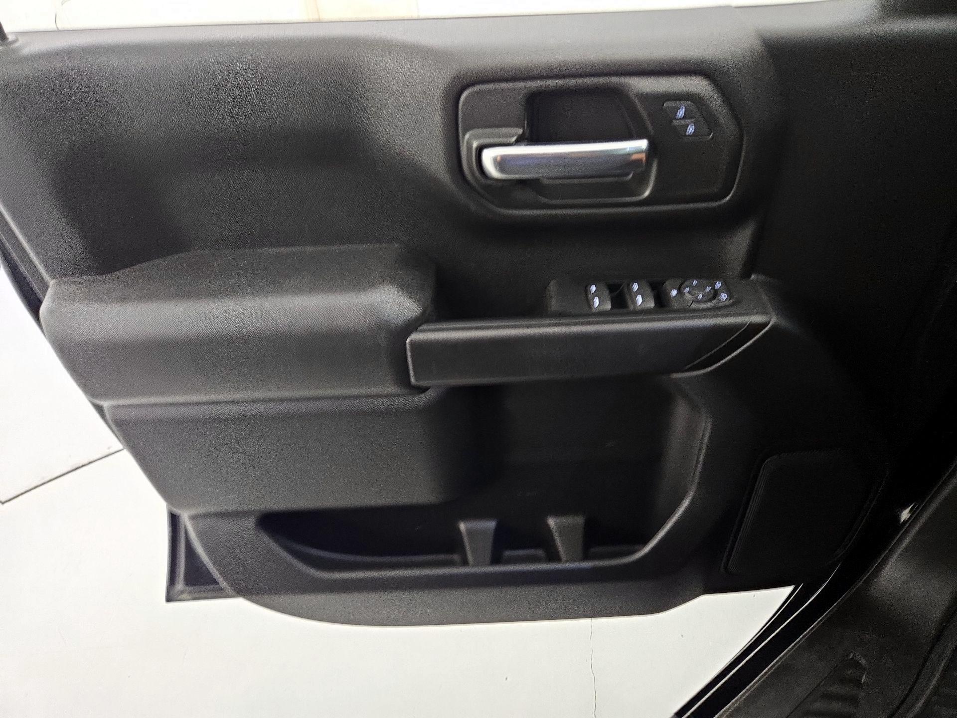 Thumbnail: 2023 Chevrolet Silverado 1500 - 12