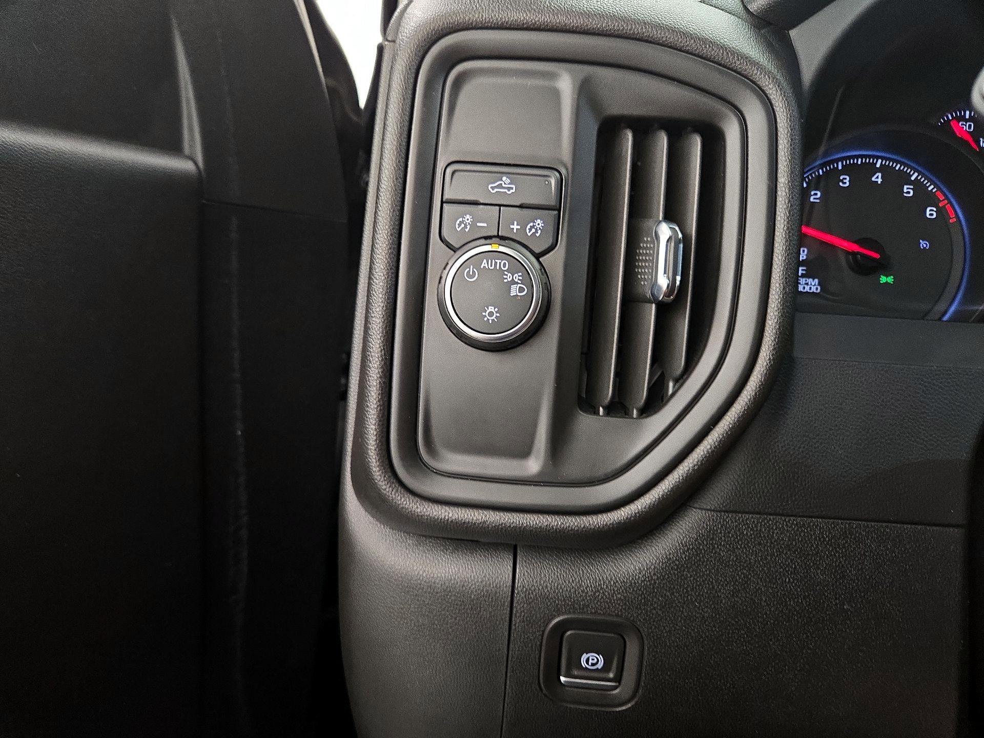 Thumbnail: 2023 Chevrolet Silverado 1500 - 13