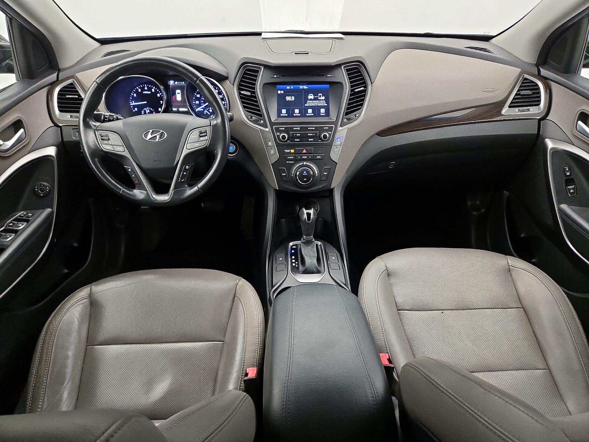Thumbnail: 2017 Hyundai Santa Fe - 9