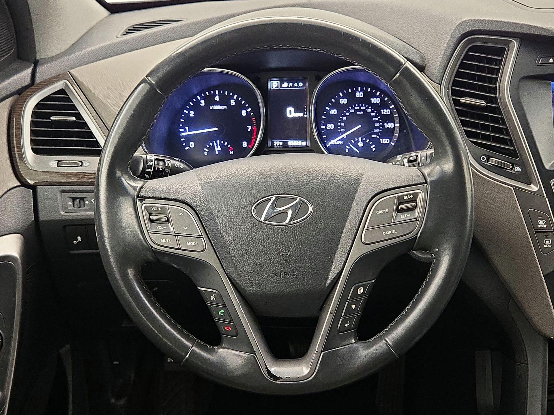 Thumbnail: 2017 Hyundai Santa Fe - 10