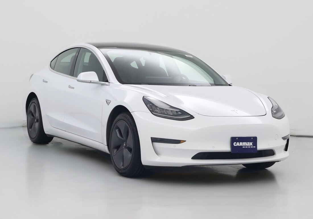 2020 Tesla Model 3 Standard Range Plus in White — CarMax photo