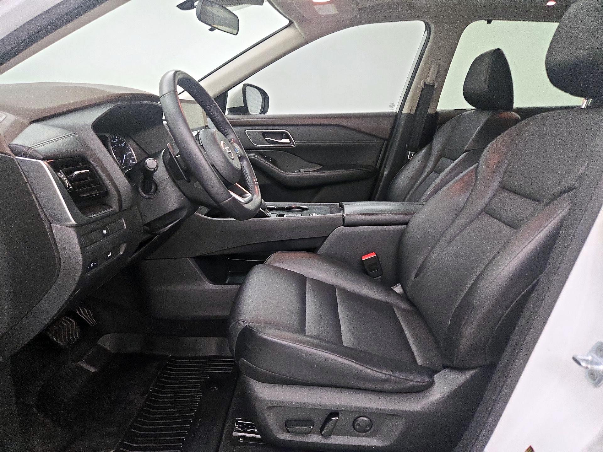 Thumbnail: 2021 Nissan Rogue - 11