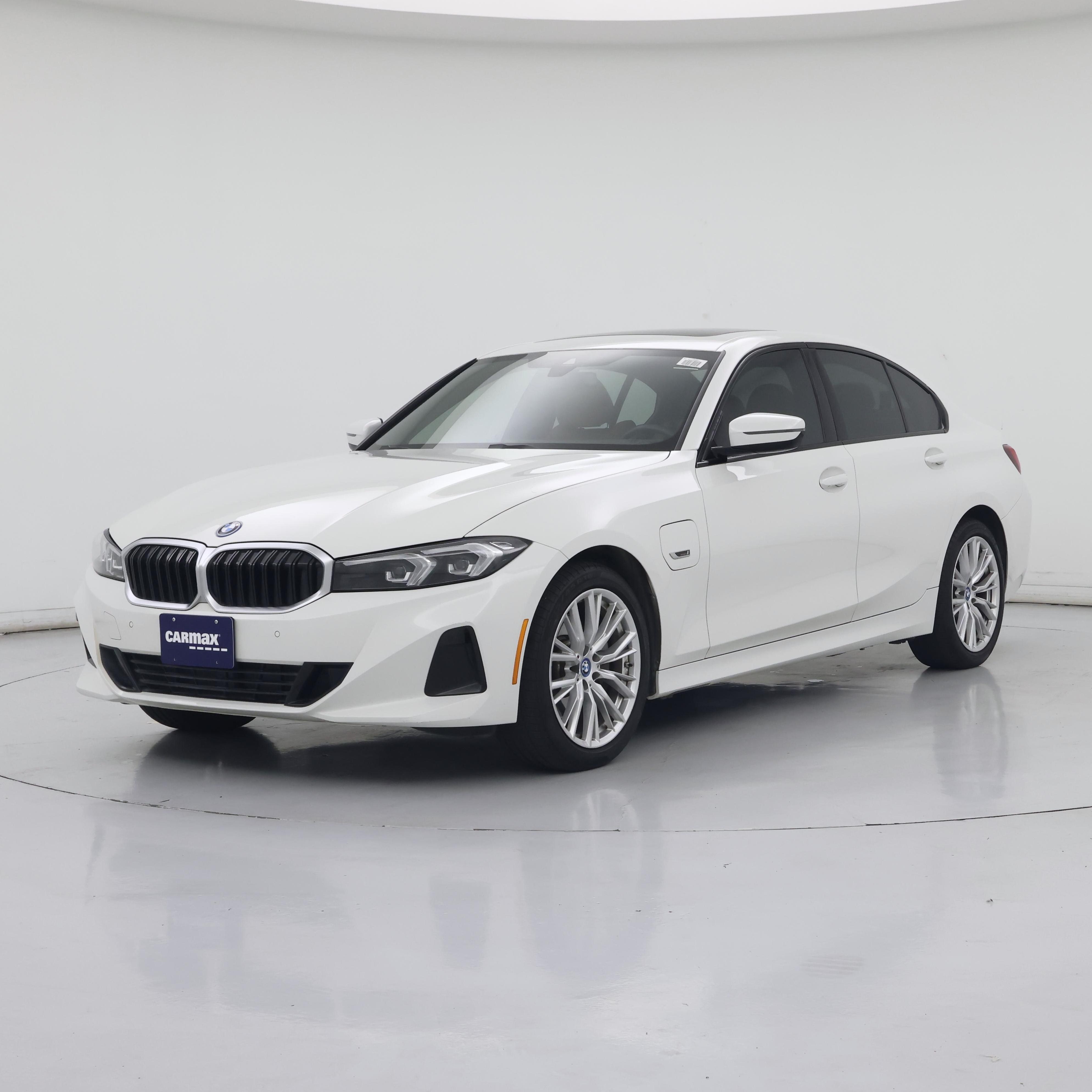Thumbnail: 2023 BMW 3 Series - 4