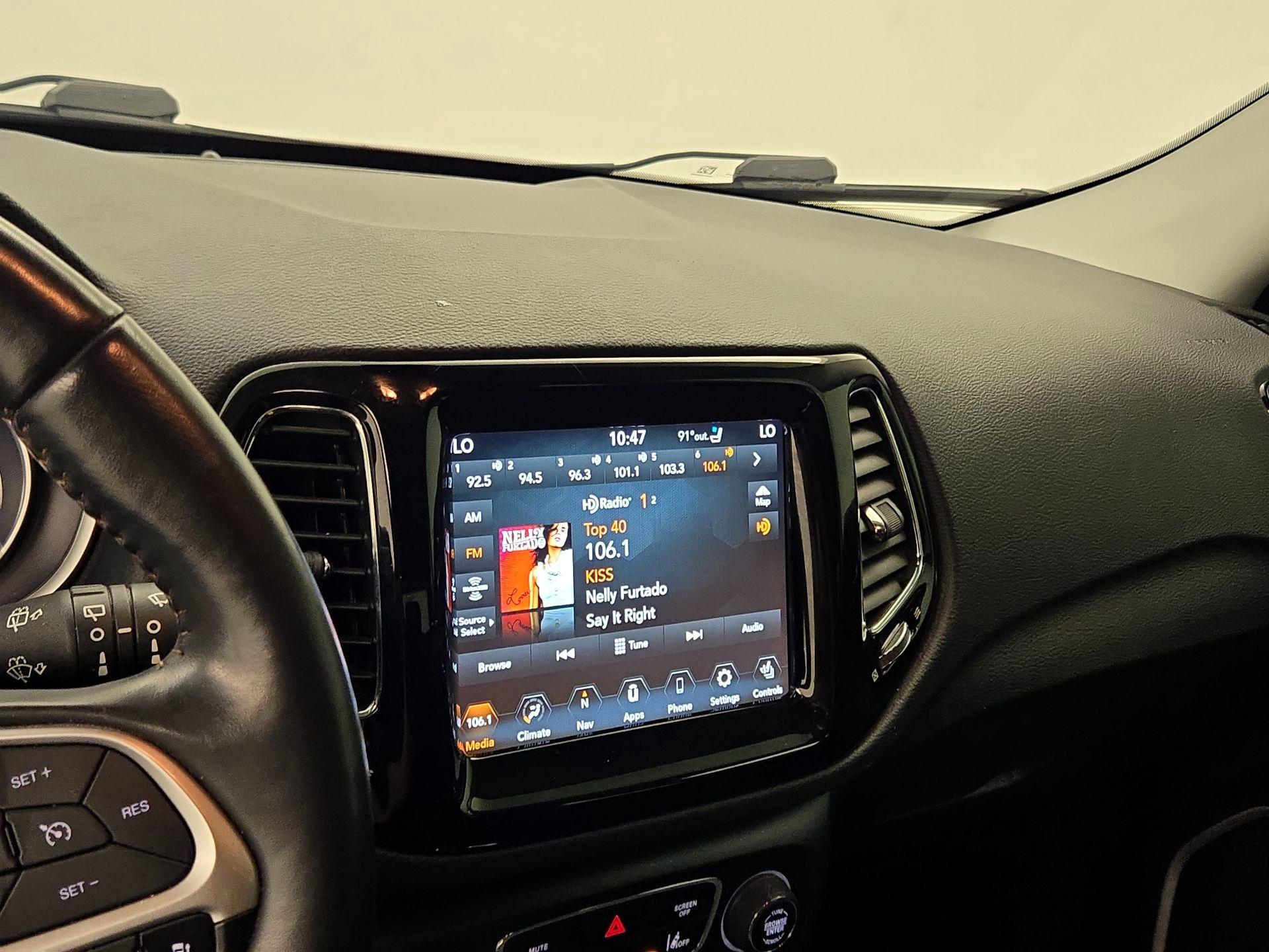 Thumbnail: 2021 Jeep Compass - 16
