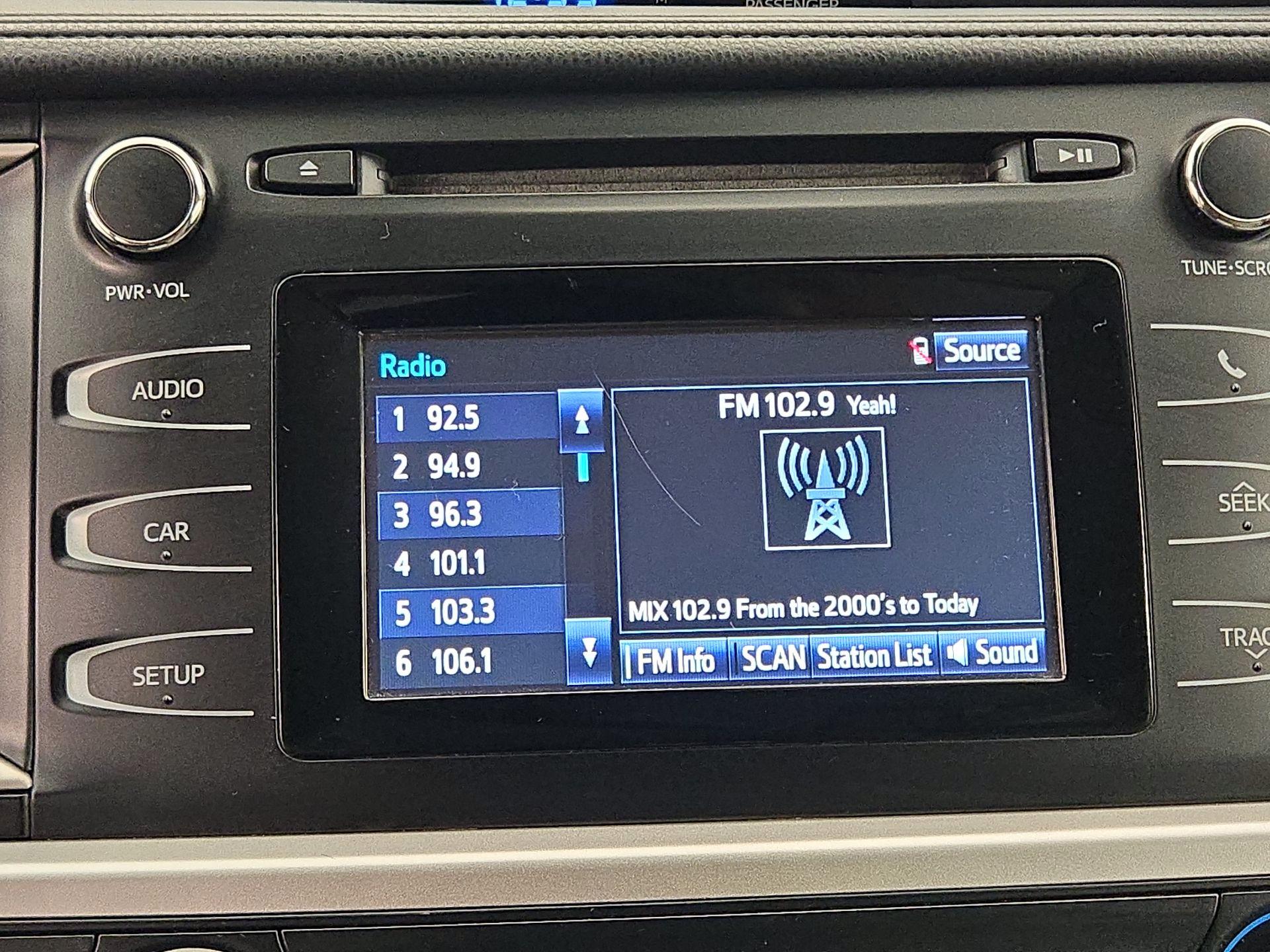 Thumbnail: 2018 Toyota Highlander - 15