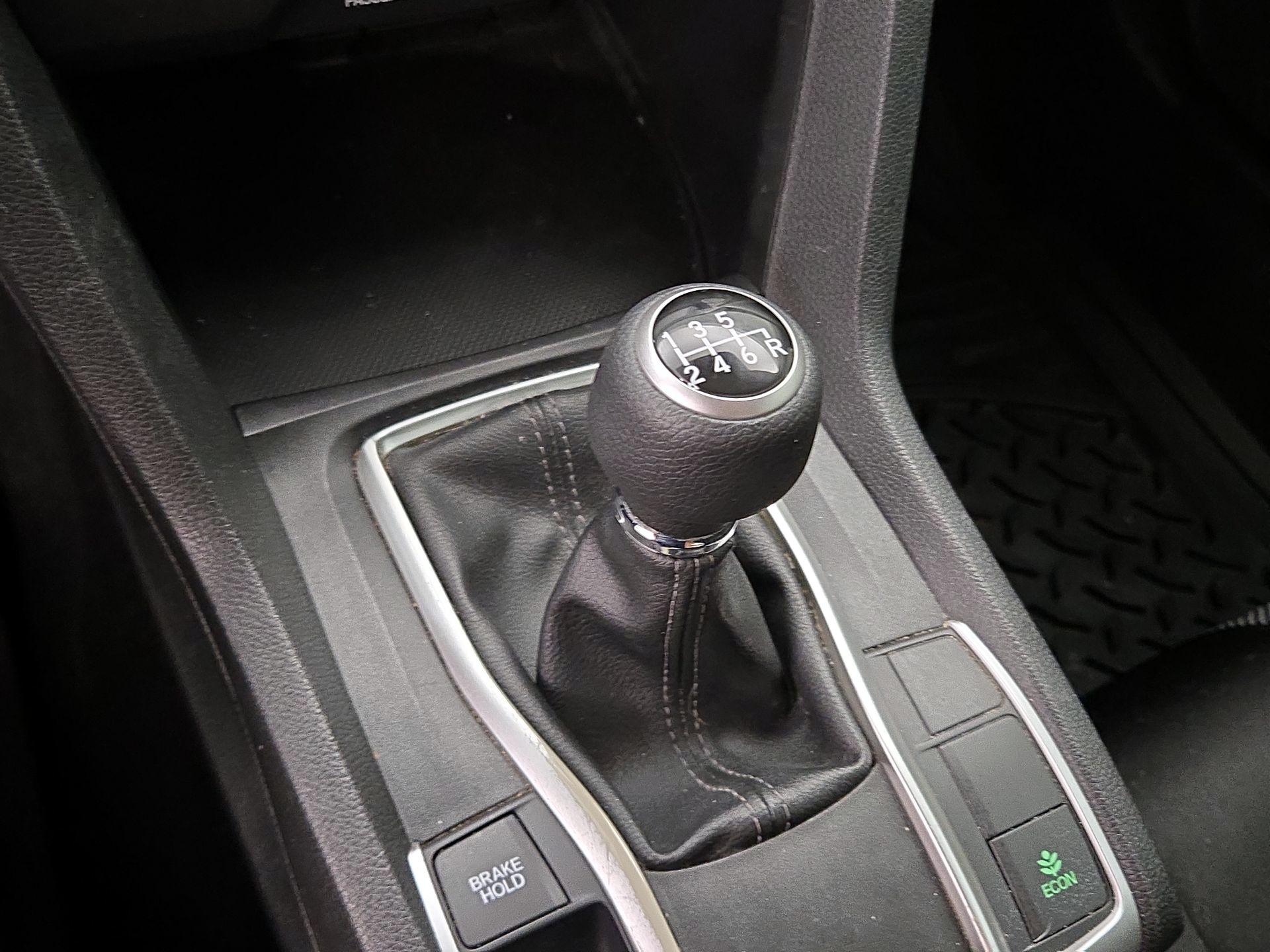 Thumbnail: 2019 Honda Civic - 16