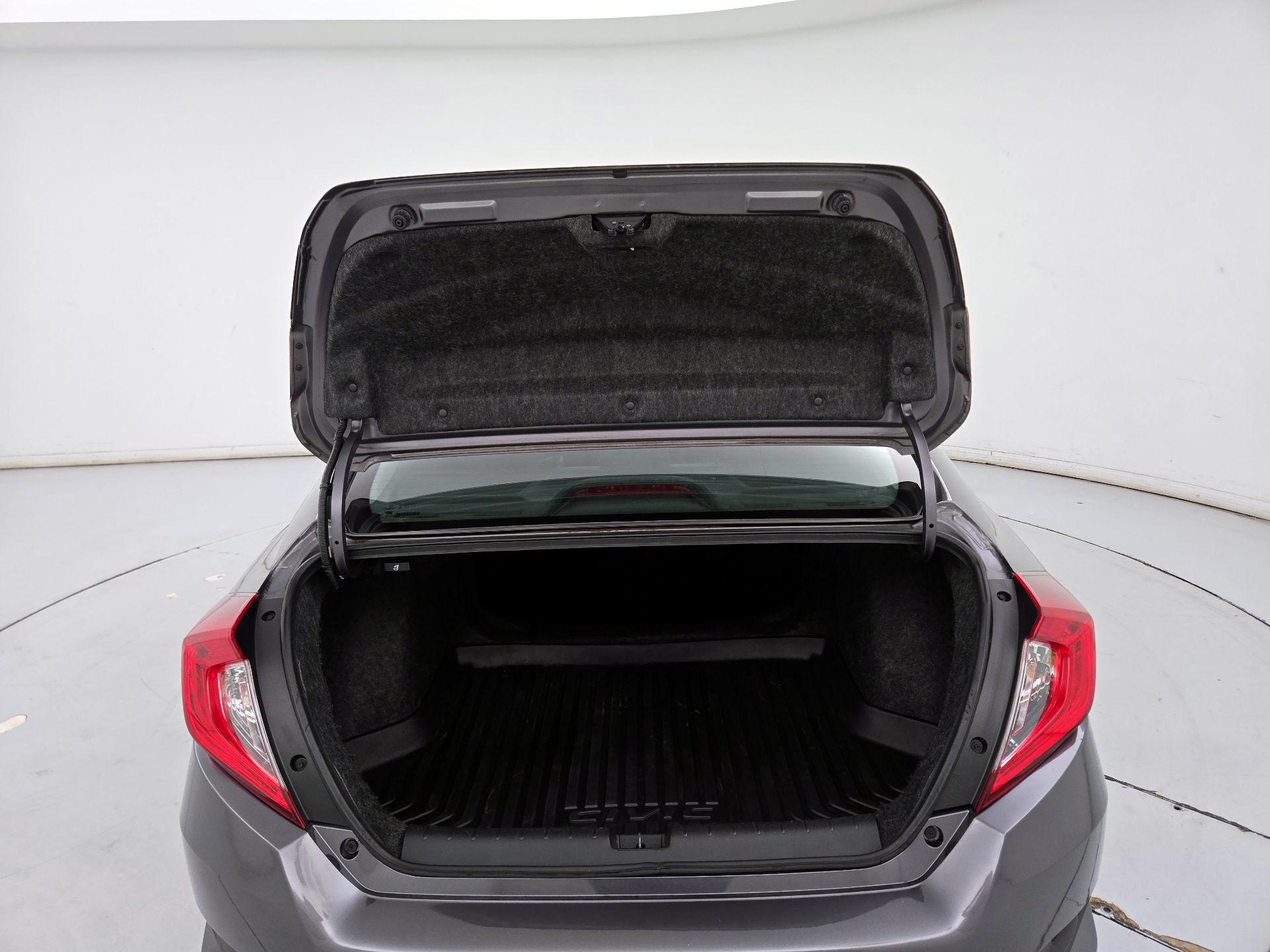 Thumbnail: 2019 Honda Civic - 19