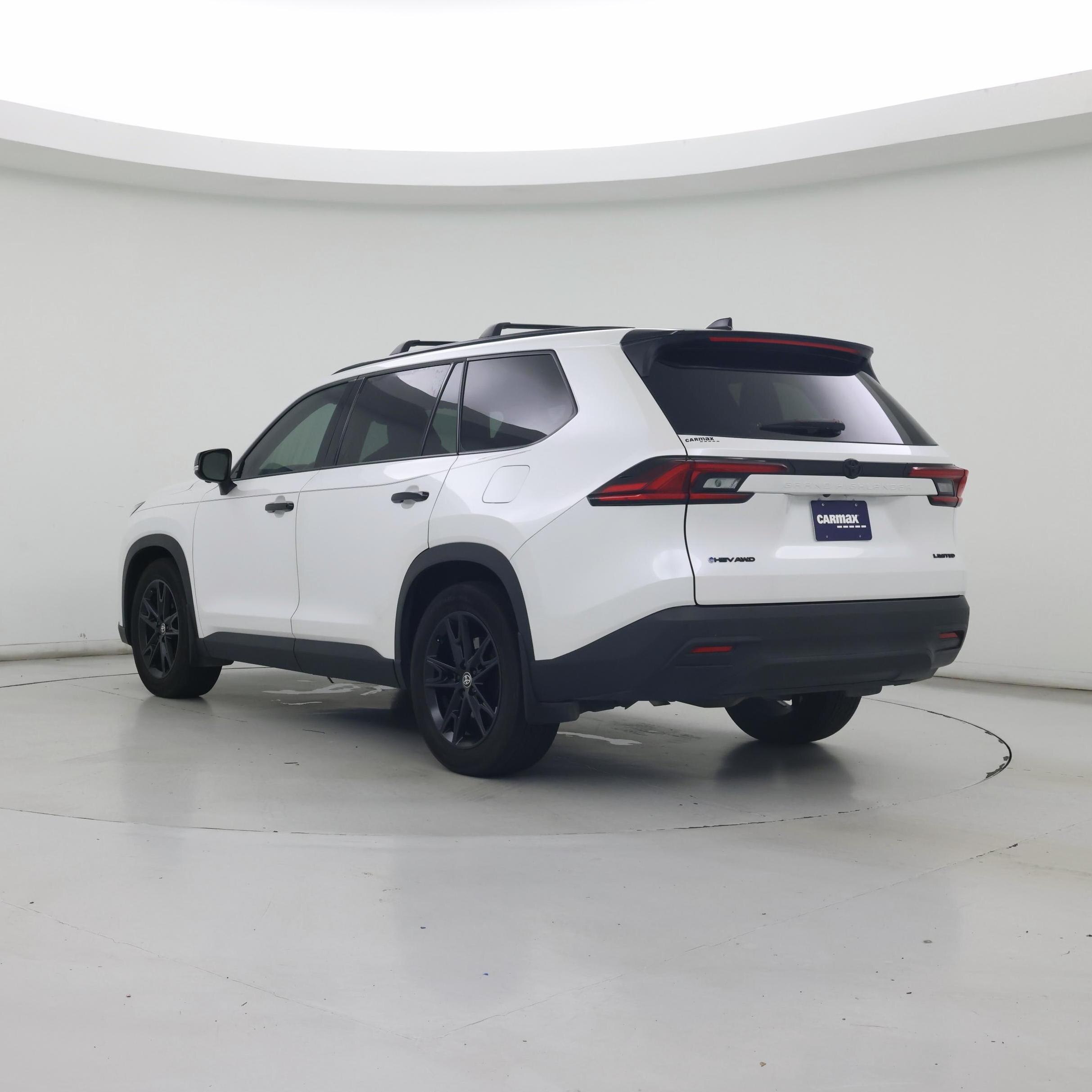 Thumbnail: 2025 Toyota Highlander - 2