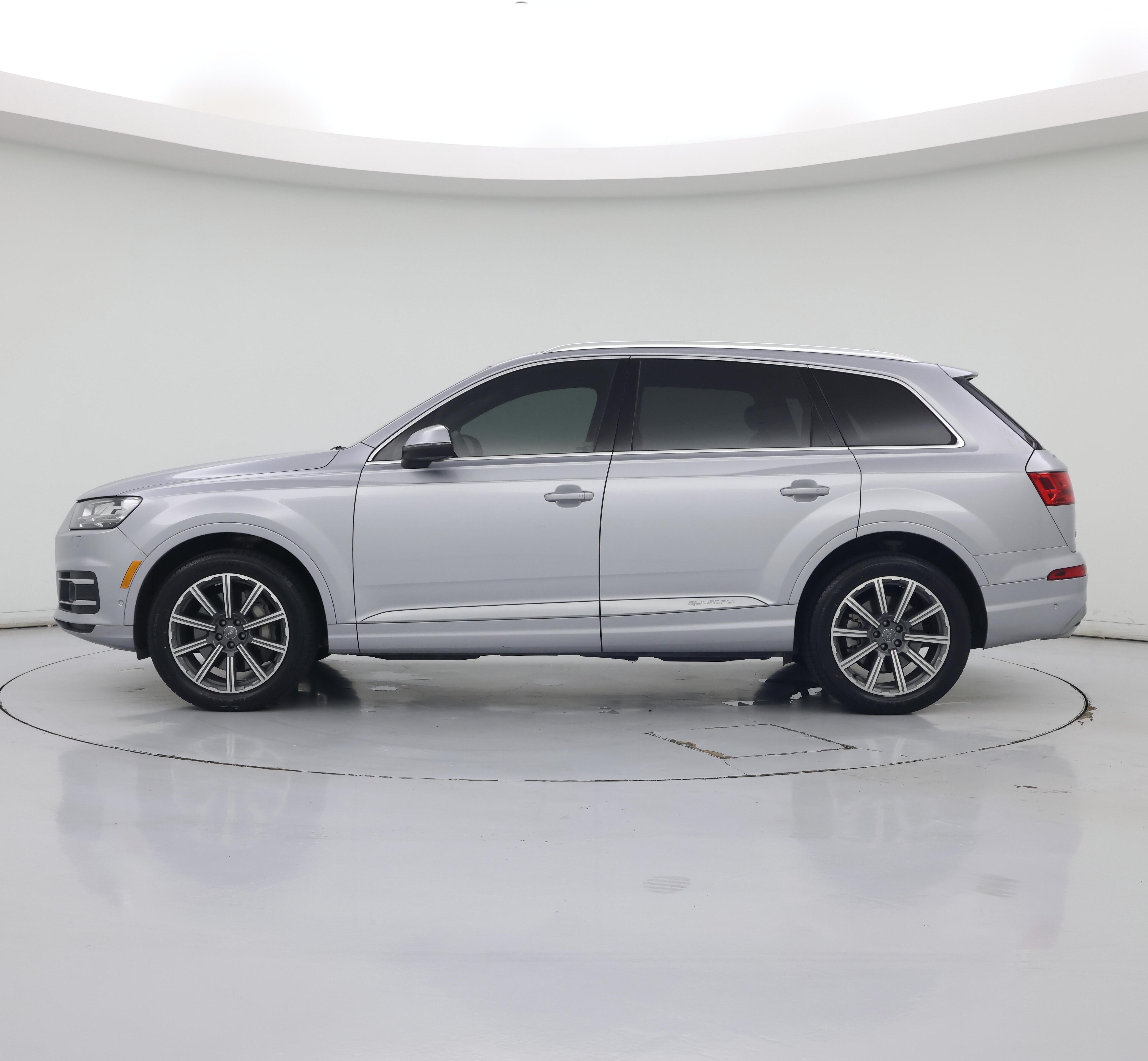 Thumbnail: 2019 Audi Q7 - 3