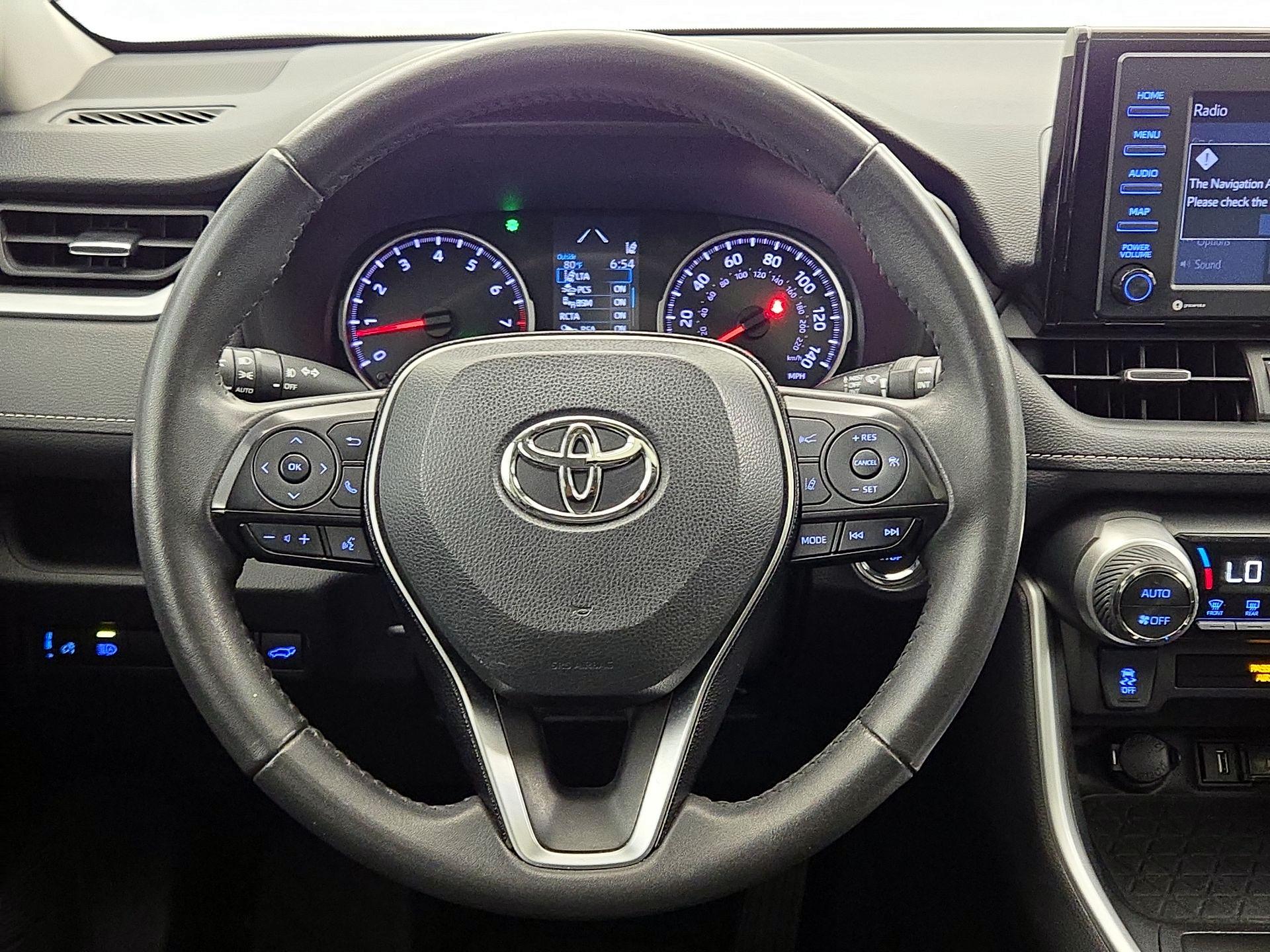 Thumbnail: 2021 Toyota RAV4 - 10