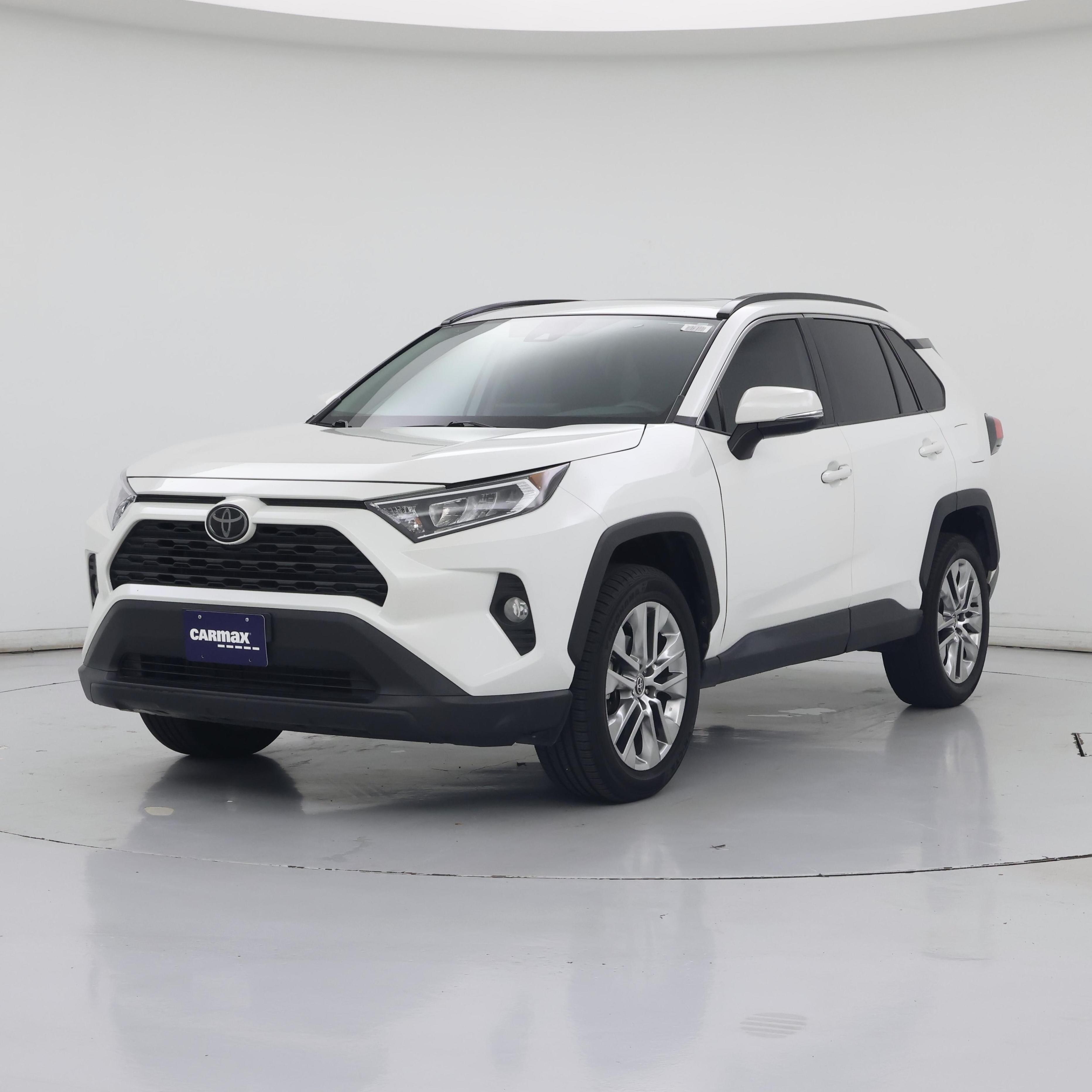 Thumbnail: 2021 Toyota RAV4 - 4