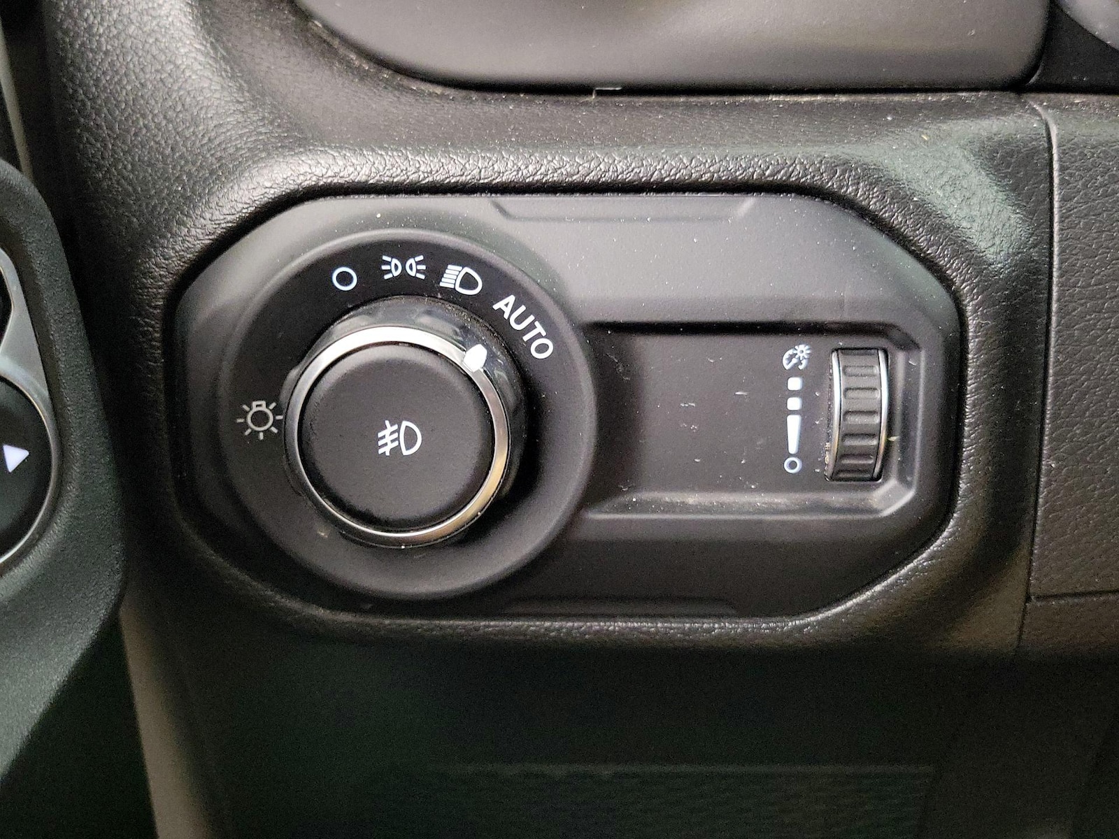 2023 Jeep Wrangler 4-Door Sport S - Photo 14