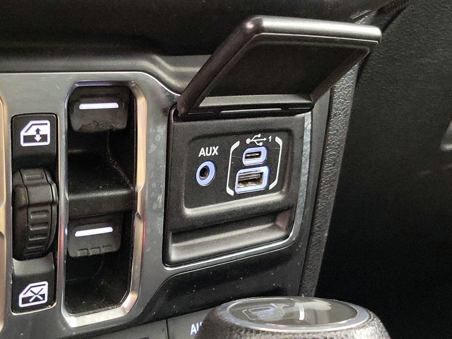Thumbnail: 2023 Jeep Wrangler - 18