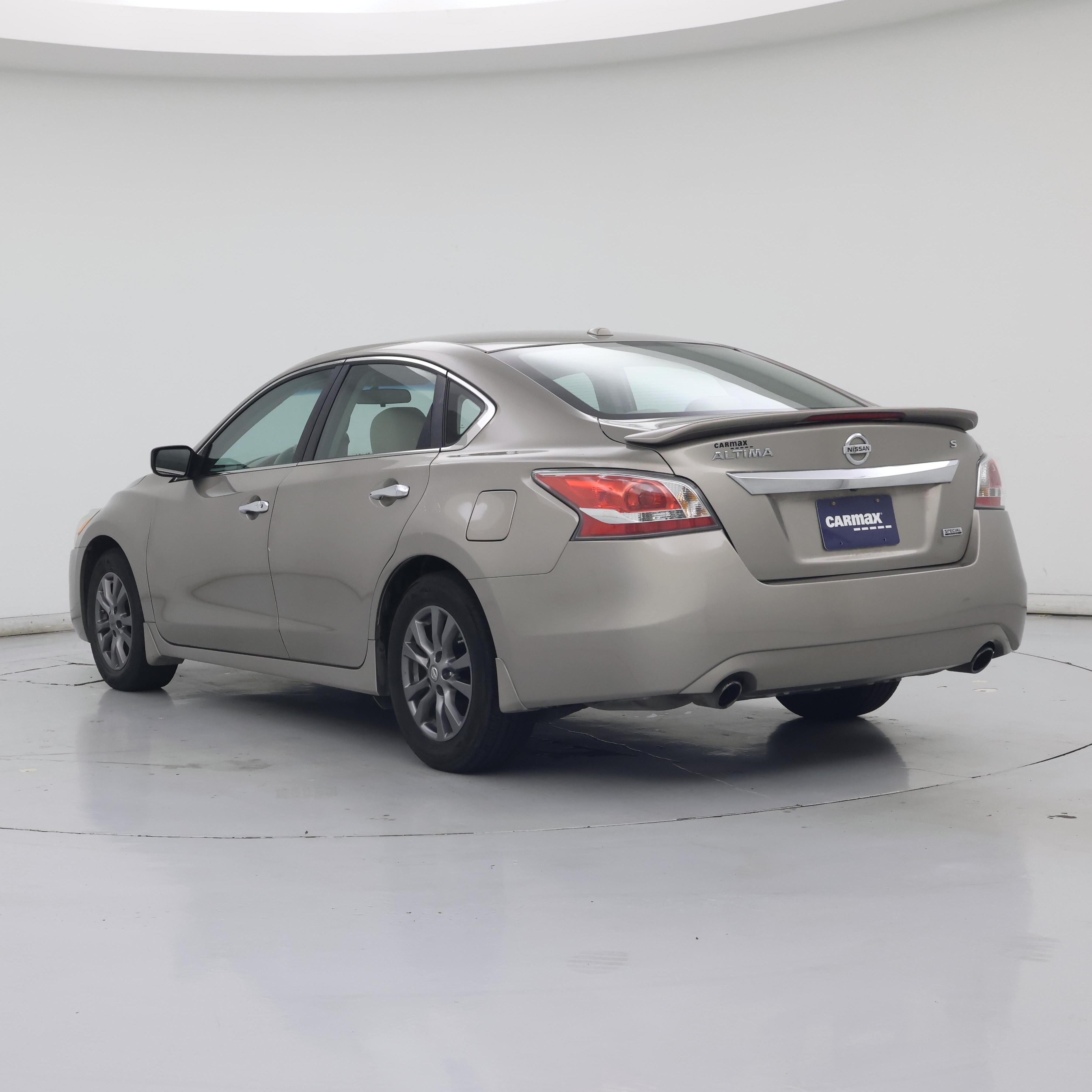 Thumbnail: 2015 Nissan Altima - 2