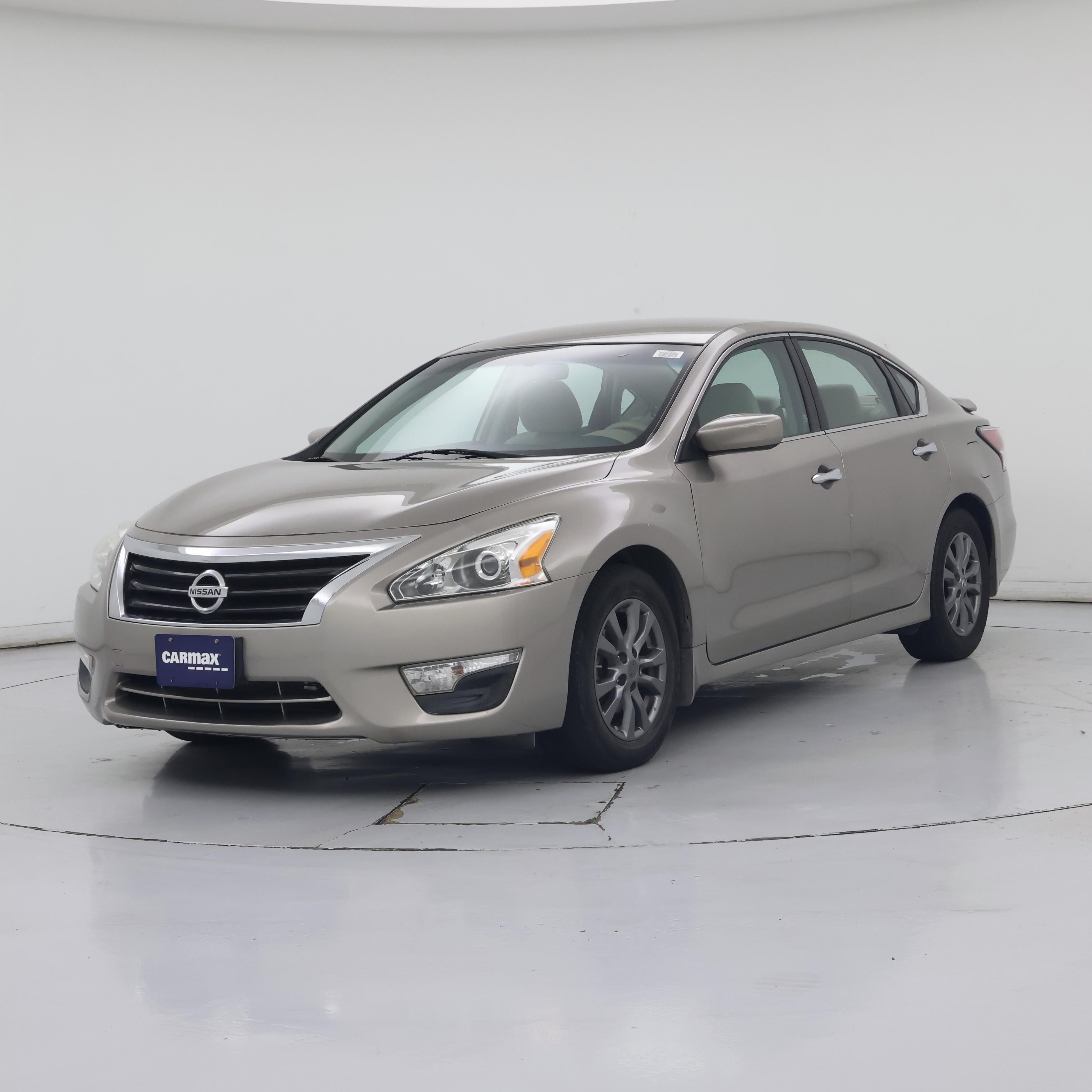 Thumbnail: 2015 Nissan Altima - 4