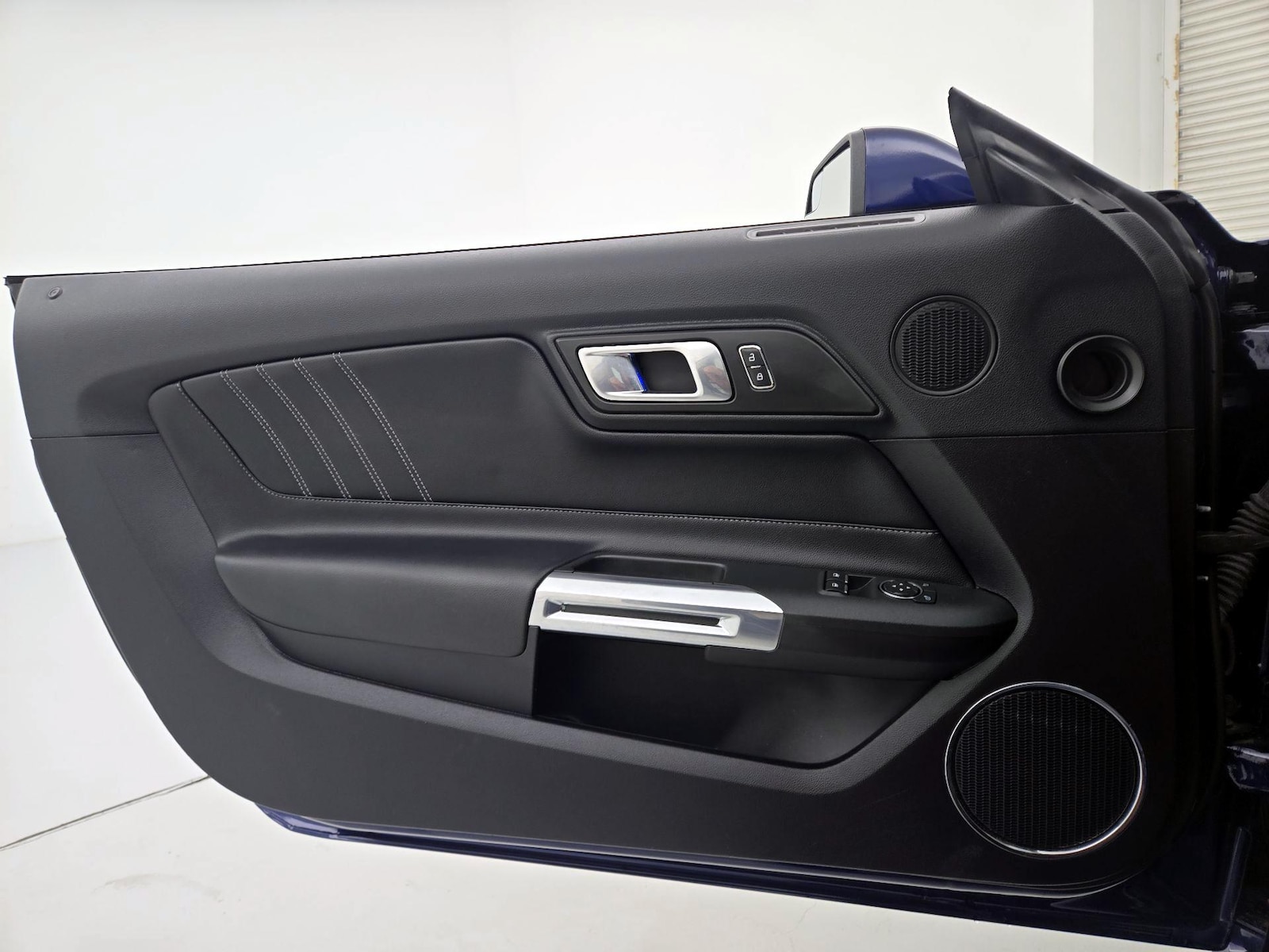 2019 Ford Mustang EcoBoost Premium - Photo 13