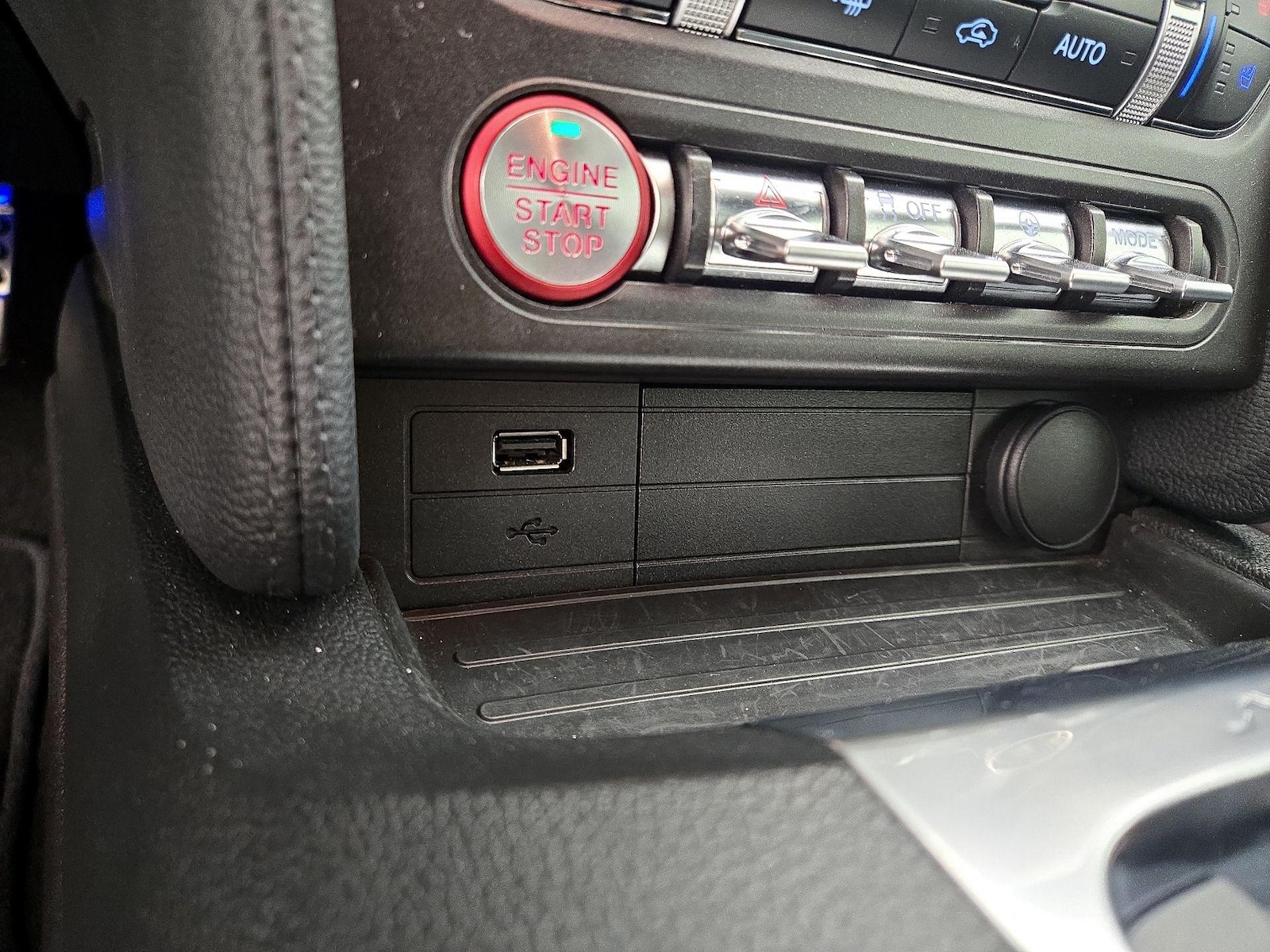 2019 Ford Mustang EcoBoost Premium - Photo 20