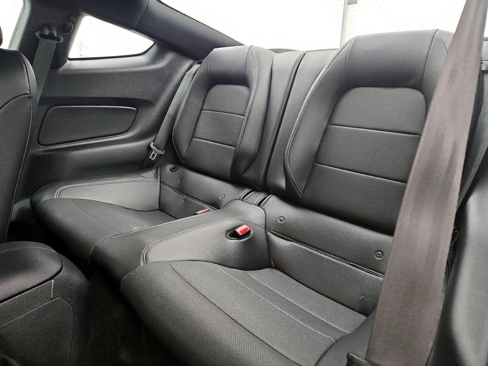 2019 Ford Mustang EcoBoost Premium - Photo 21