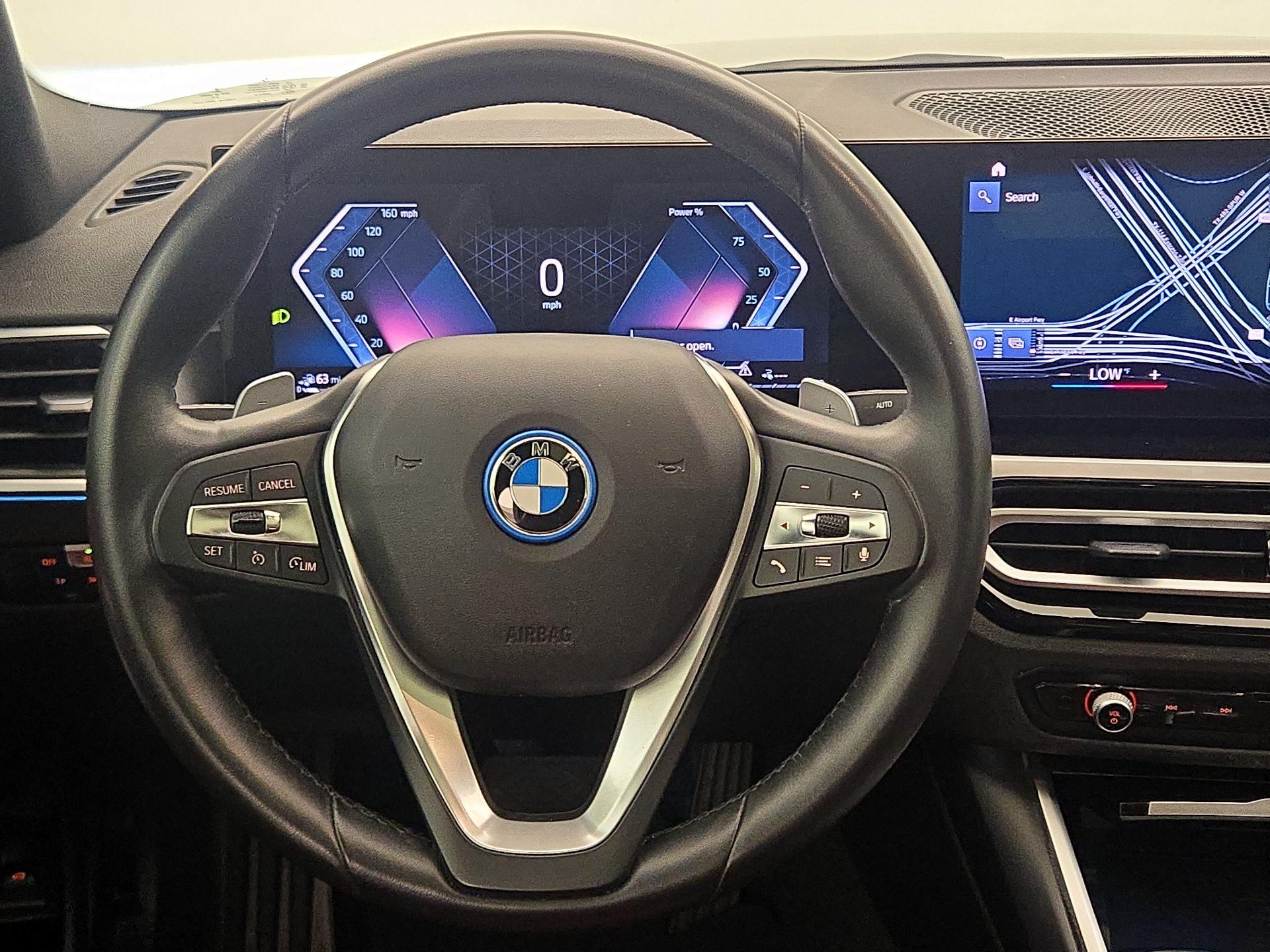 Thumbnail: 2023 BMW 3 Series - 10