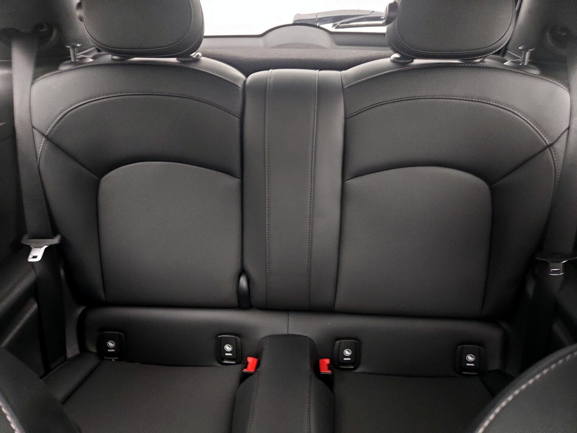 Thumbnail: 2018 MINI Cooper Hardtop - 18