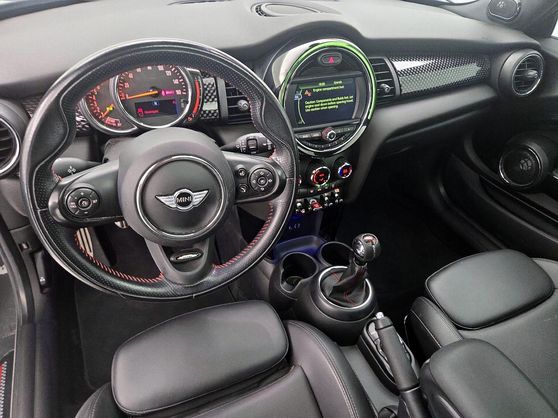 Thumbnail: 2018 MINI Cooper Hardtop - 8