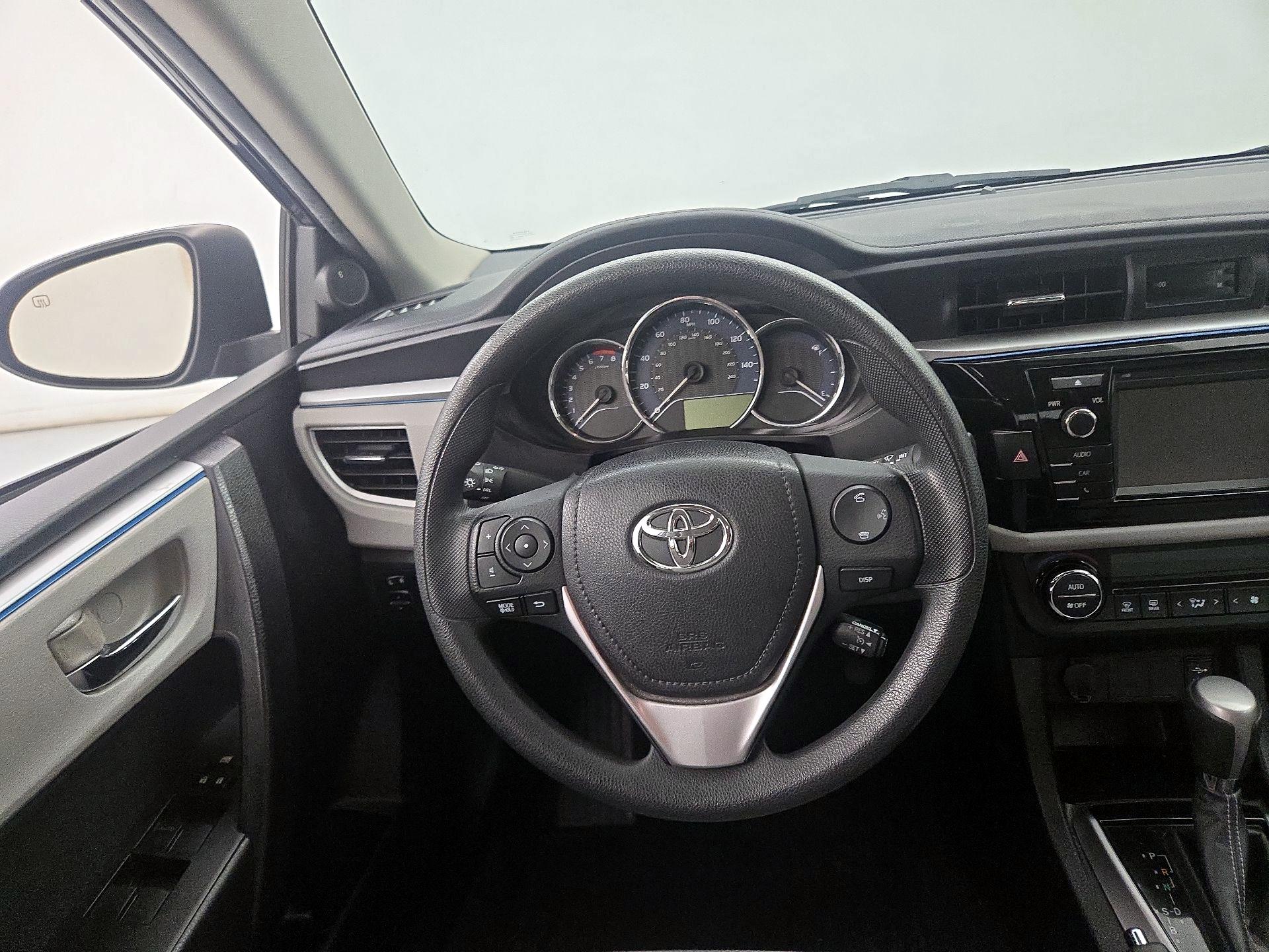 Thumbnail: 2016 Toyota Corolla - 10
